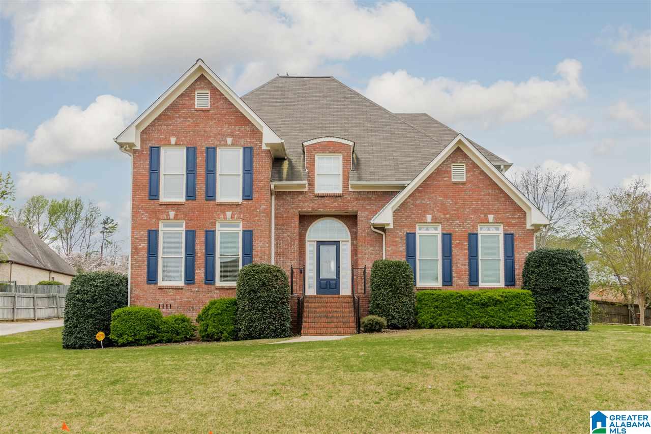 3817 Carisbrooke Dr