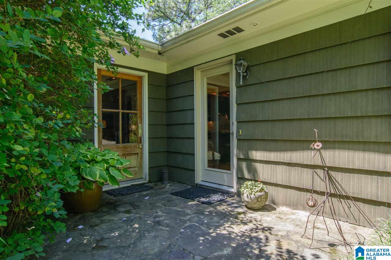 2232 Peacock Ln