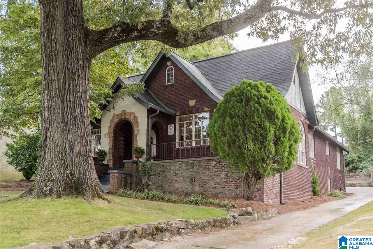 523 Poinciana Dr
