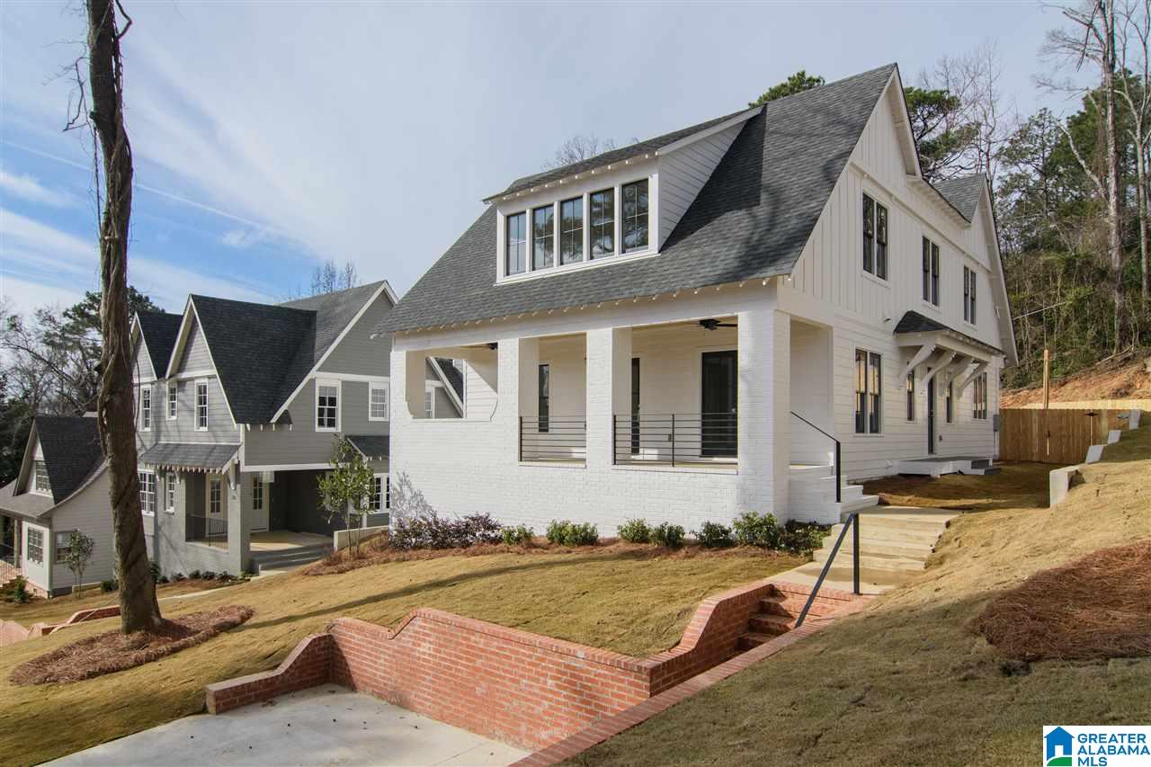 222 Mecca Ave