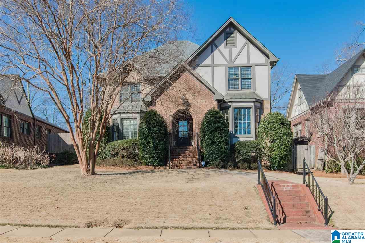 318 La Prado Cir
