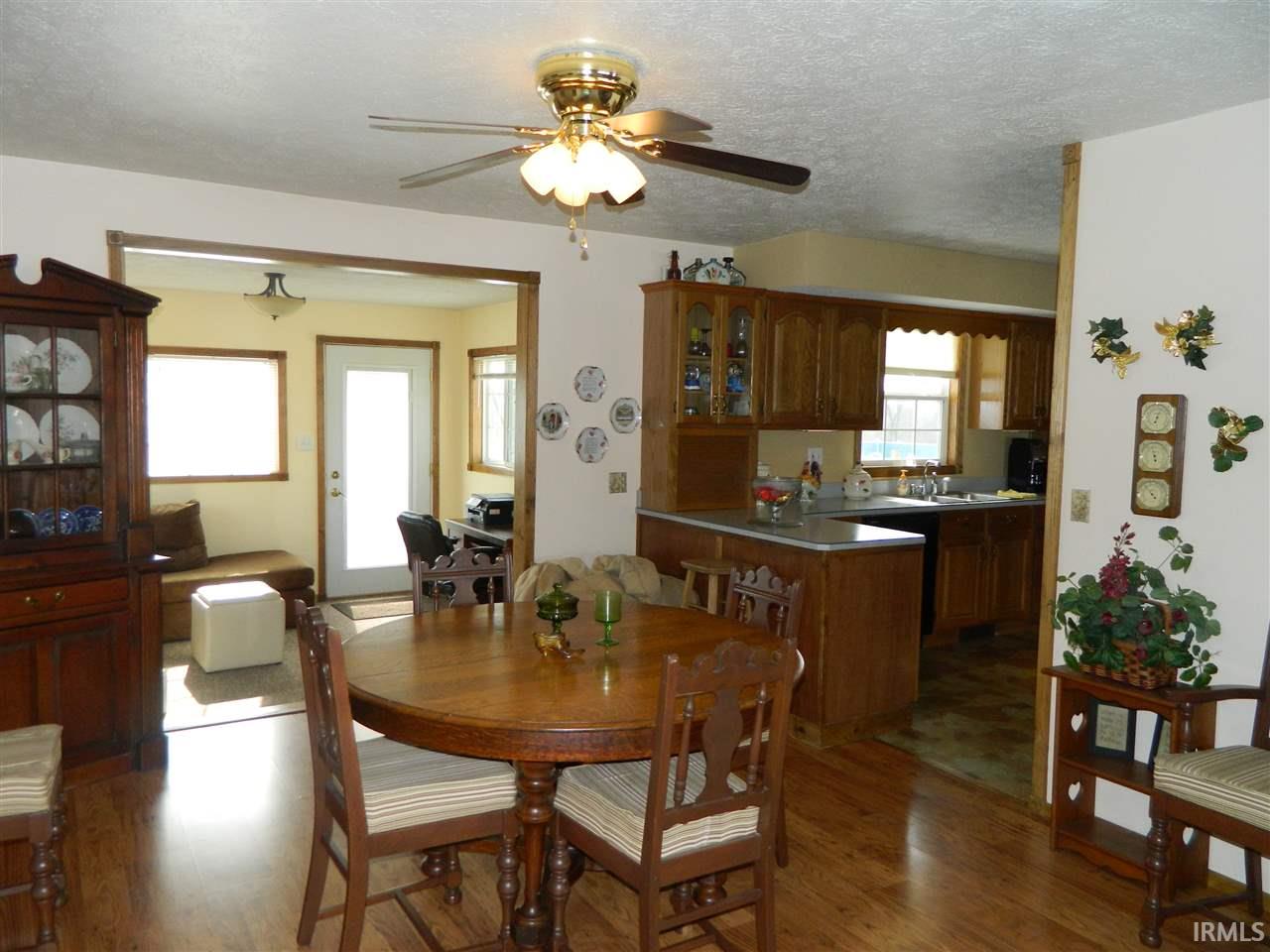 7733 E 500 S Pierceton In 46562 201807422 Prestige Realty