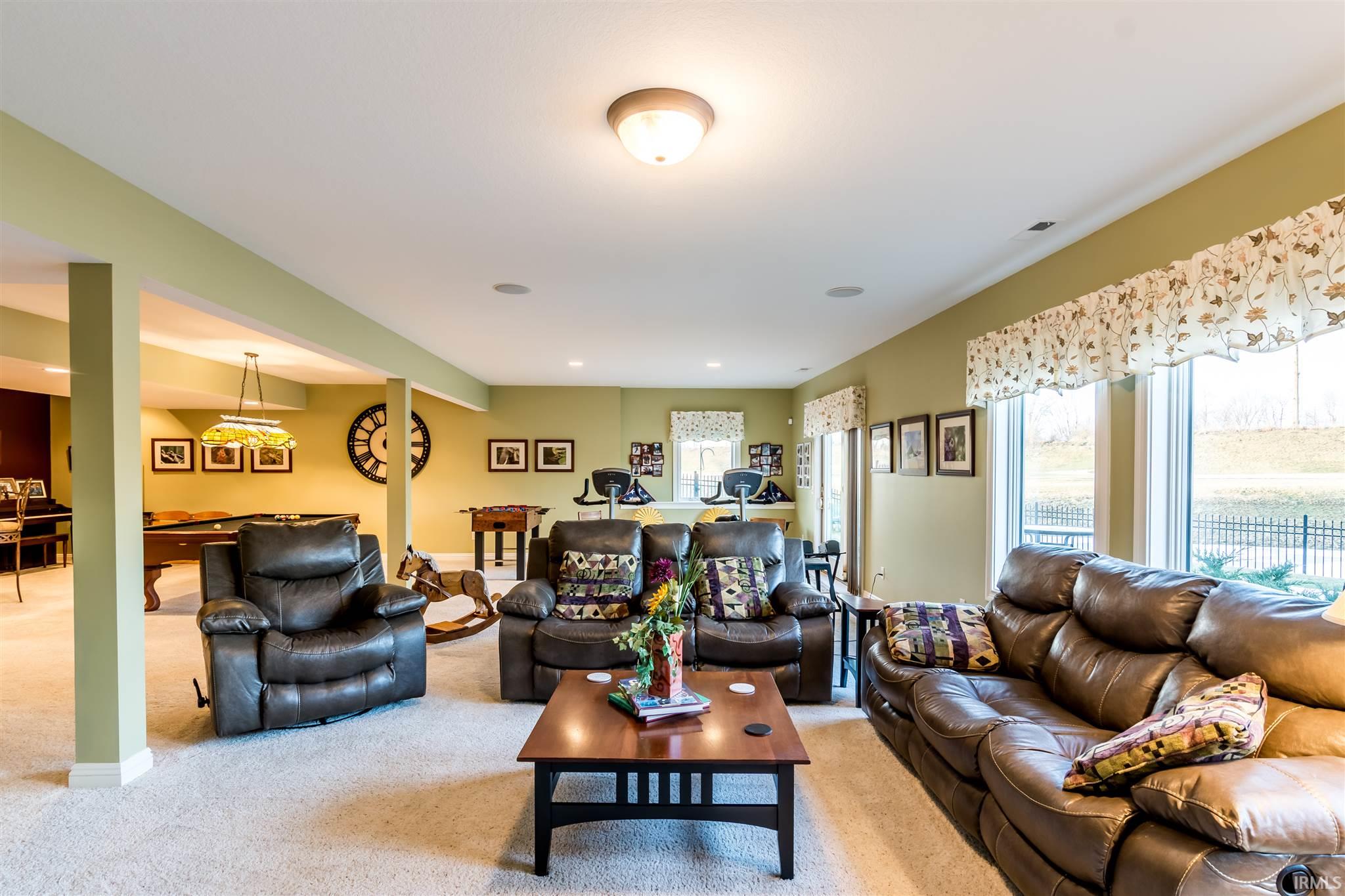 Naomi Eason Re Max Realty One 11906 Fairway Winds Court
