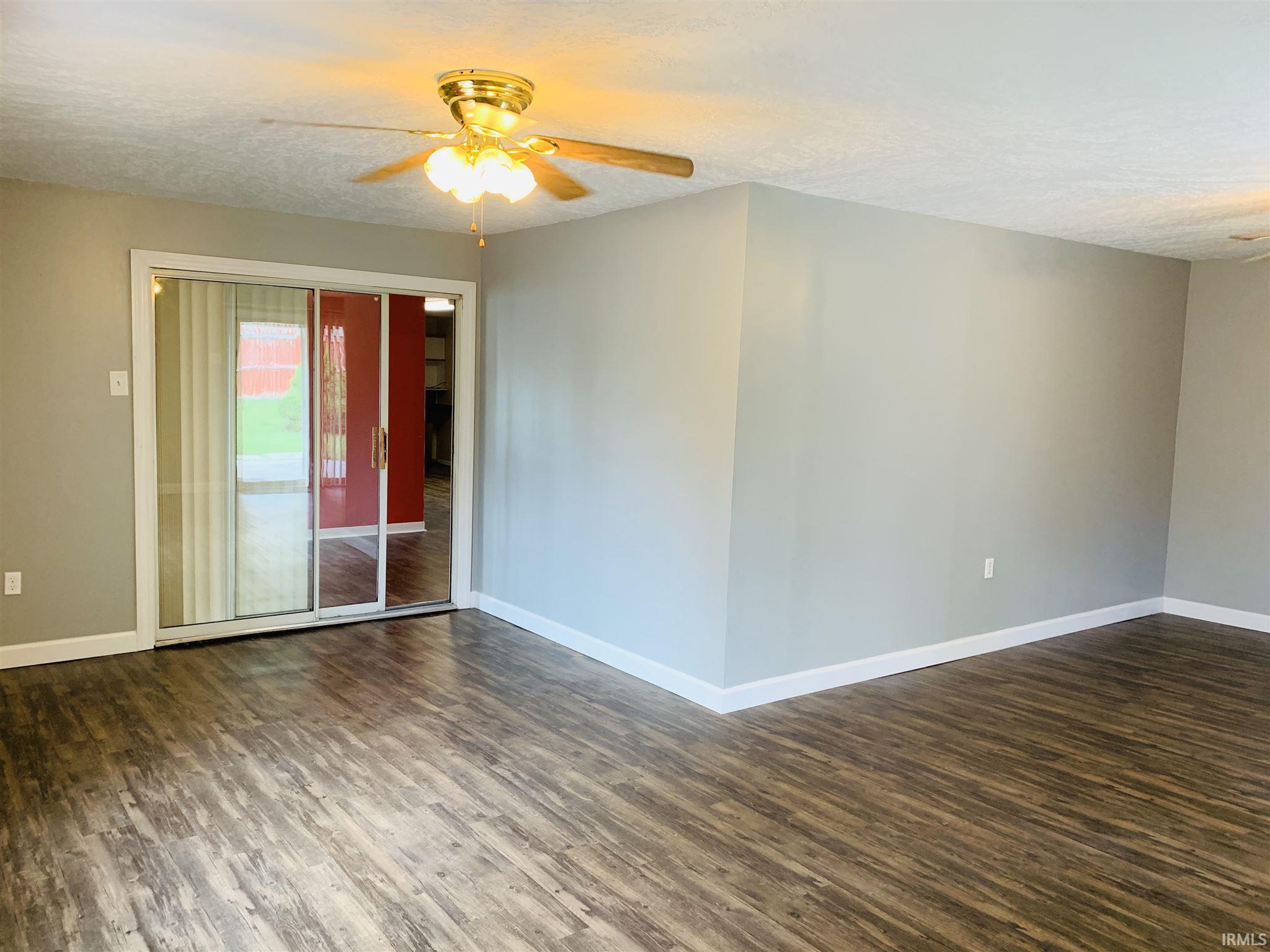 Naomi Eason Re Max Realty One 1903 Steup Avenue Fort Wayne In
