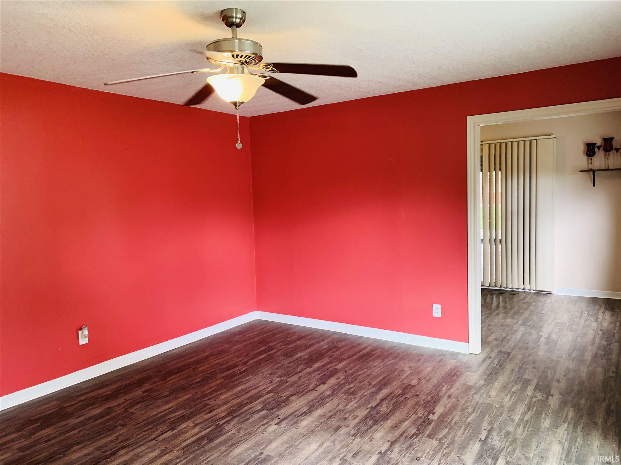 Naomi Eason Re Max Realty One 1903 Steup Avenue Fort Wayne In