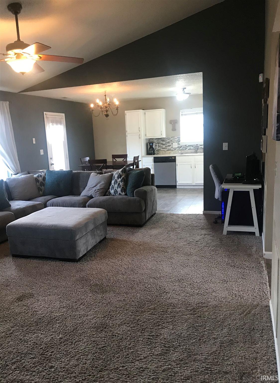 Naomi Eason Re Max Realty One 2873 Beachwalk Lane Kokomo In