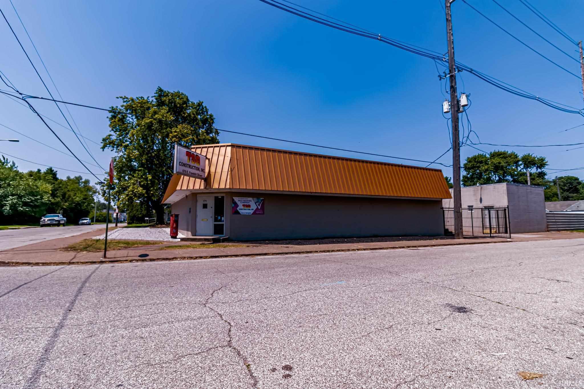 668670 E Franklin, Evansville, IN 47711 Shrode Real Estate