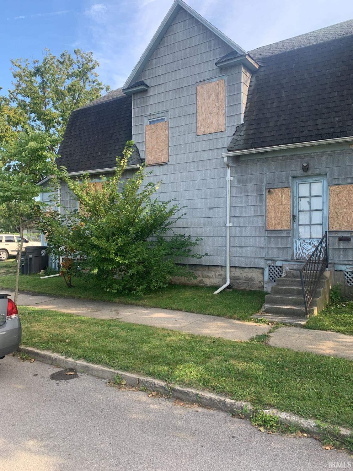 2801 Clinton
