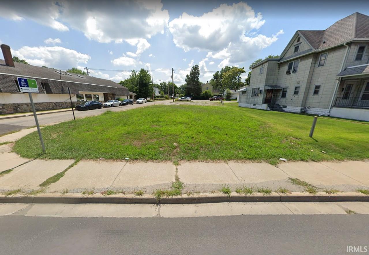 1213 Lincolnway