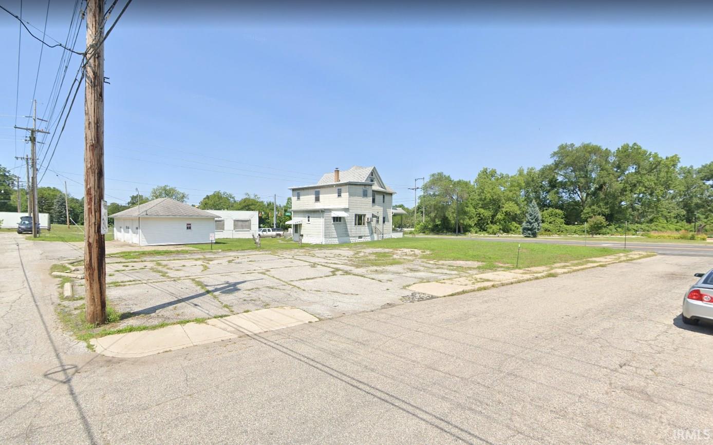 1213 Lincolnway