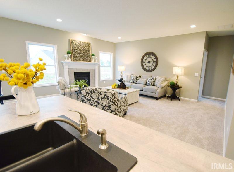 3615 Victoria Lakes