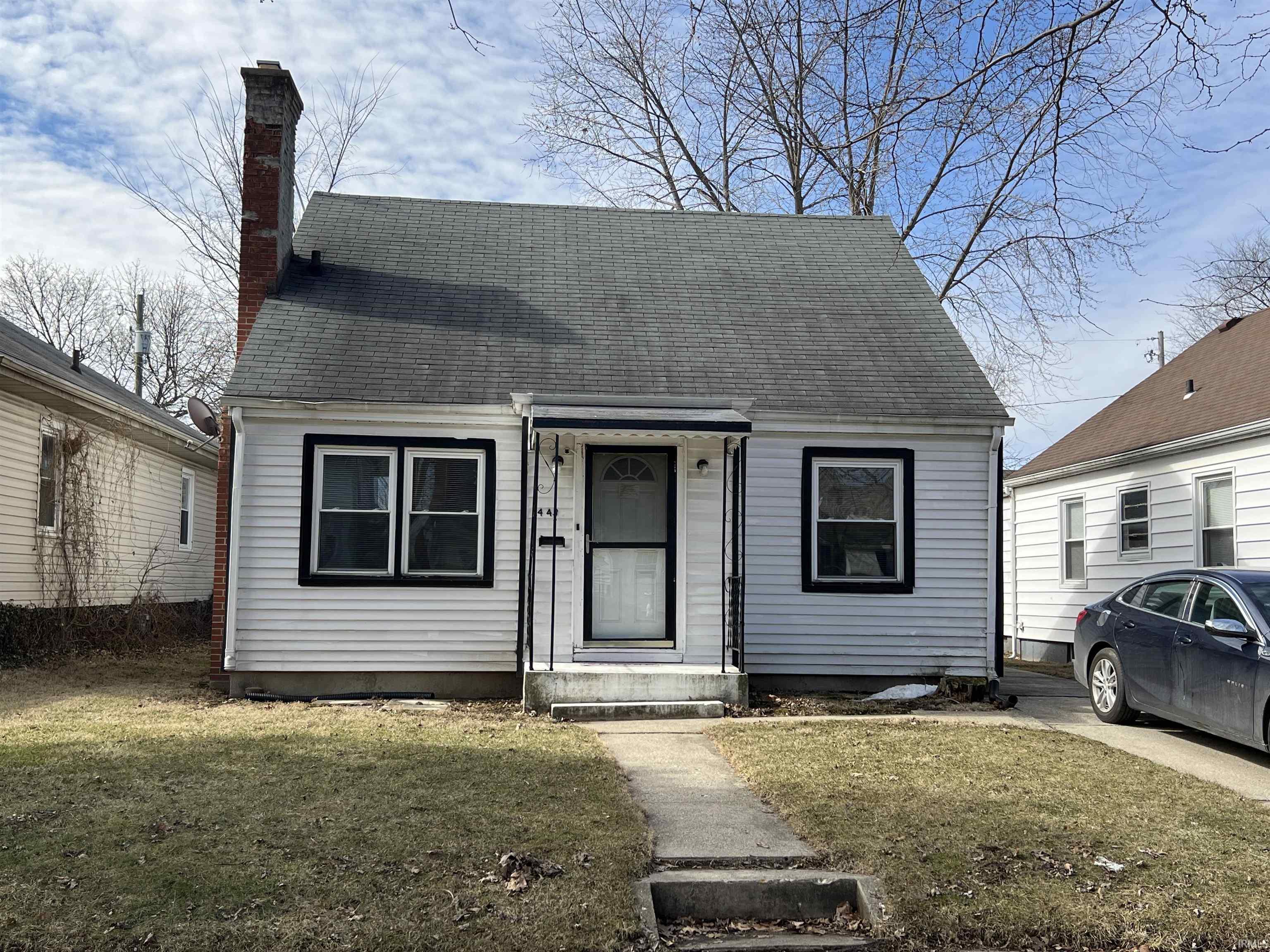 4438 Wilmette