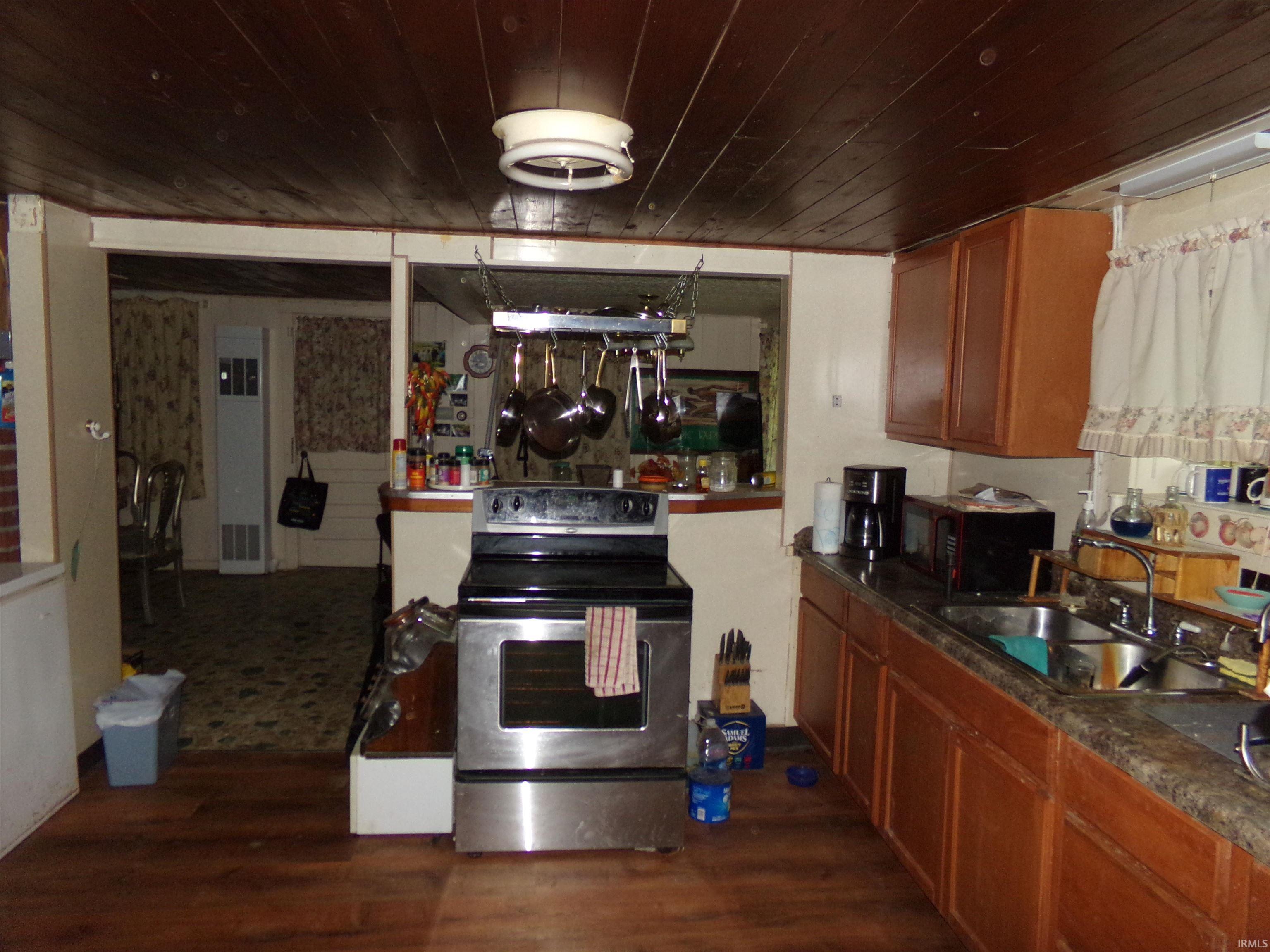 1850 Fox Lake