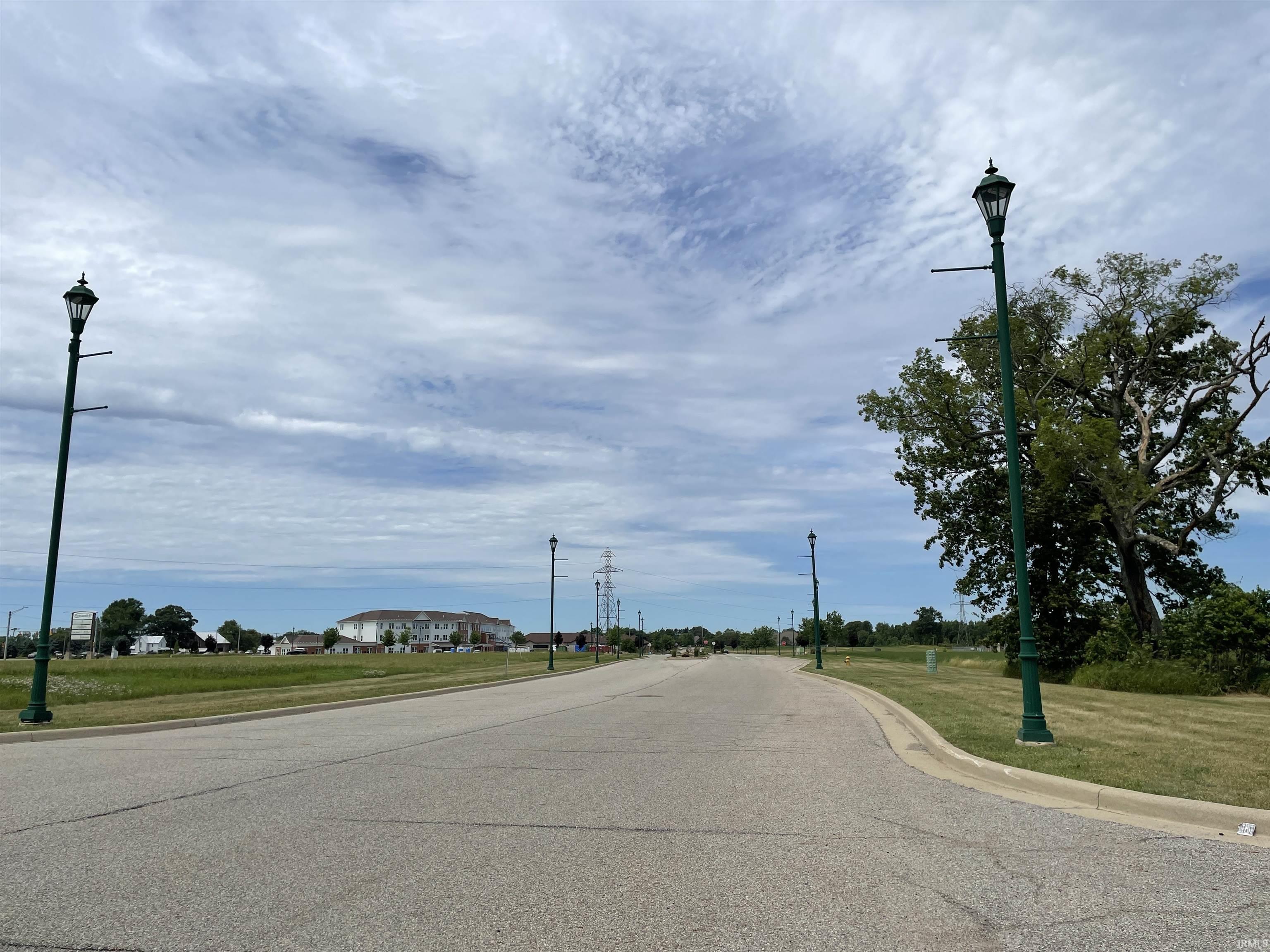 Lot 9 Parkway