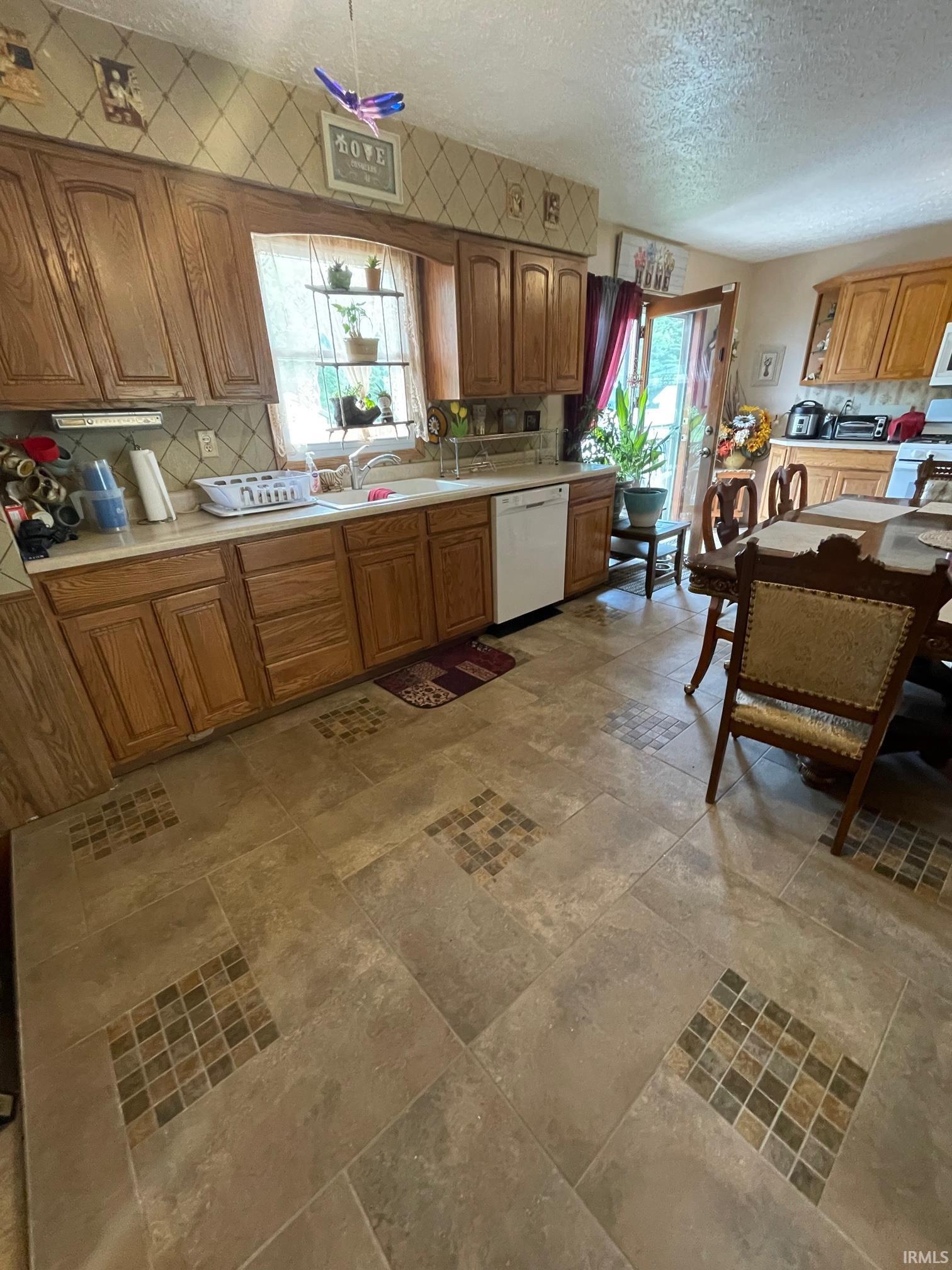 7120 State Road 8