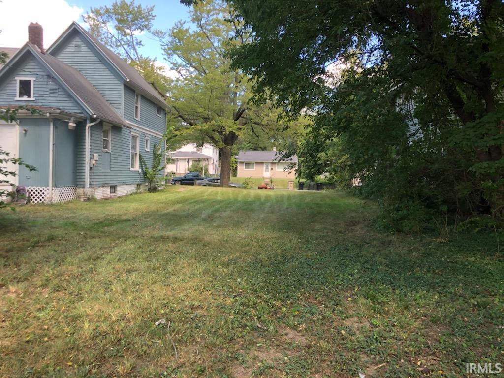 vacant lot Broadway