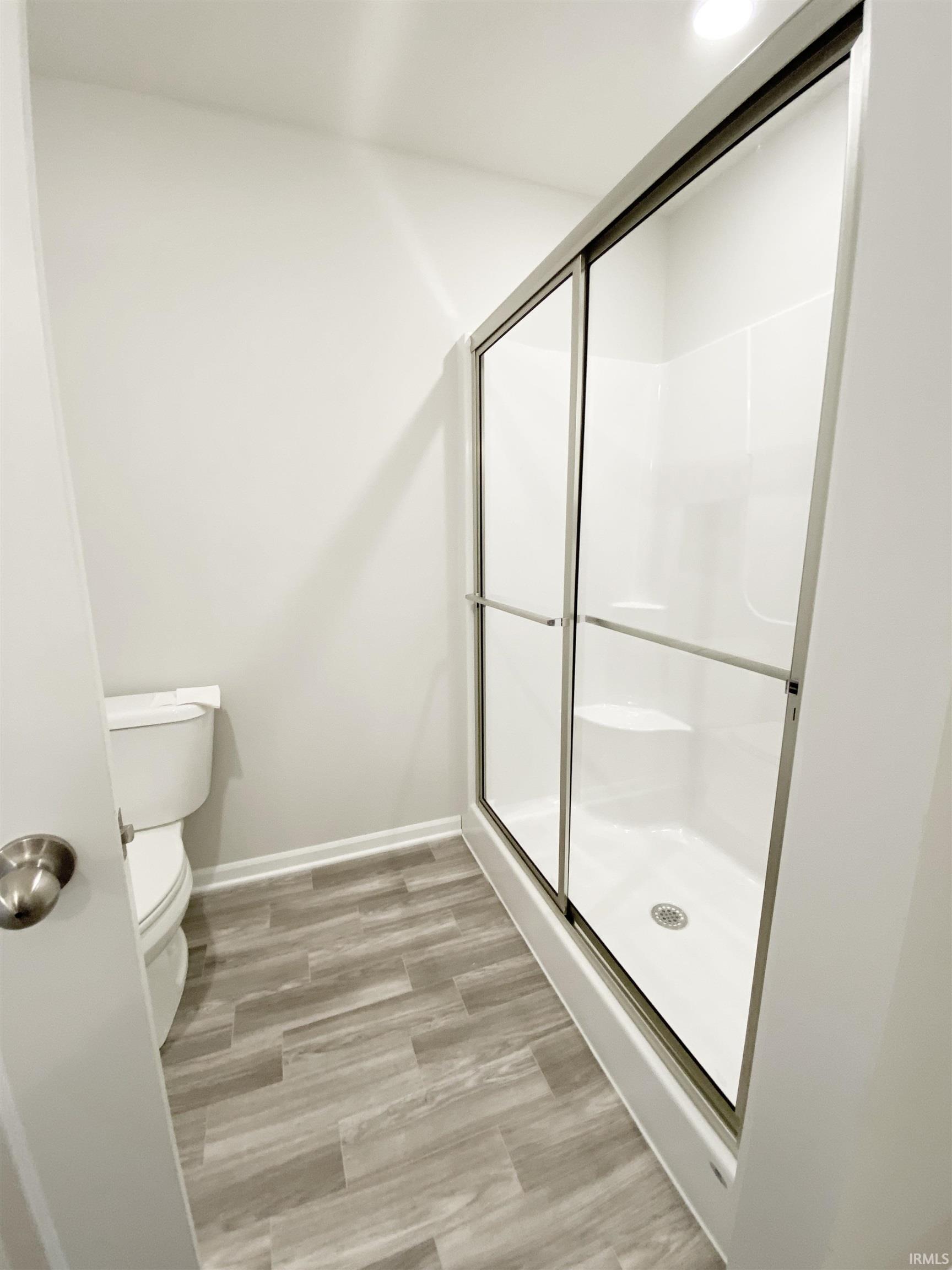 3593 Canal Square
