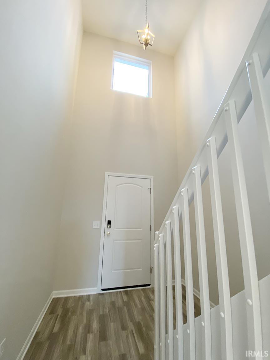 3593 Canal Square
