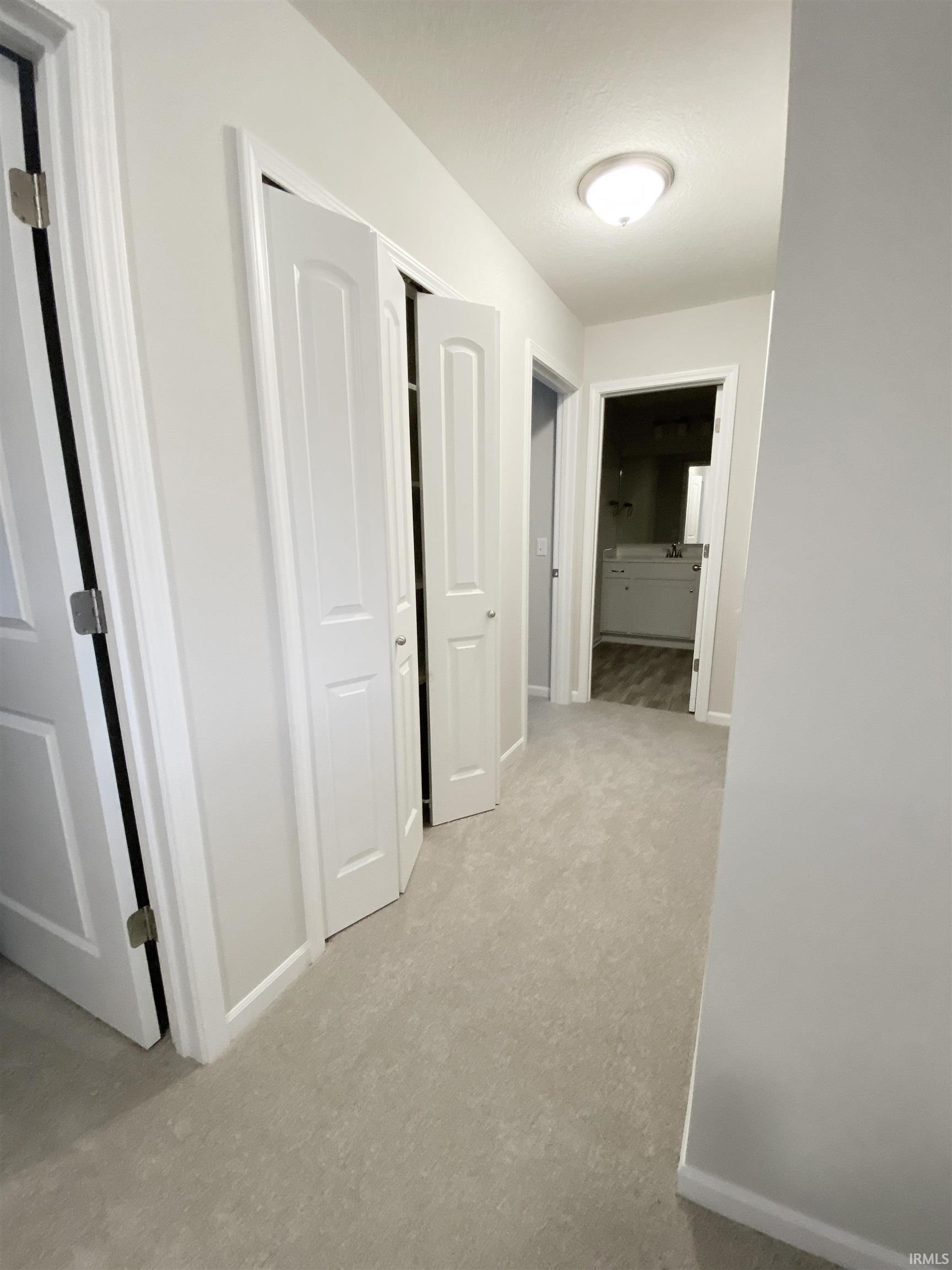 3593 Canal Square