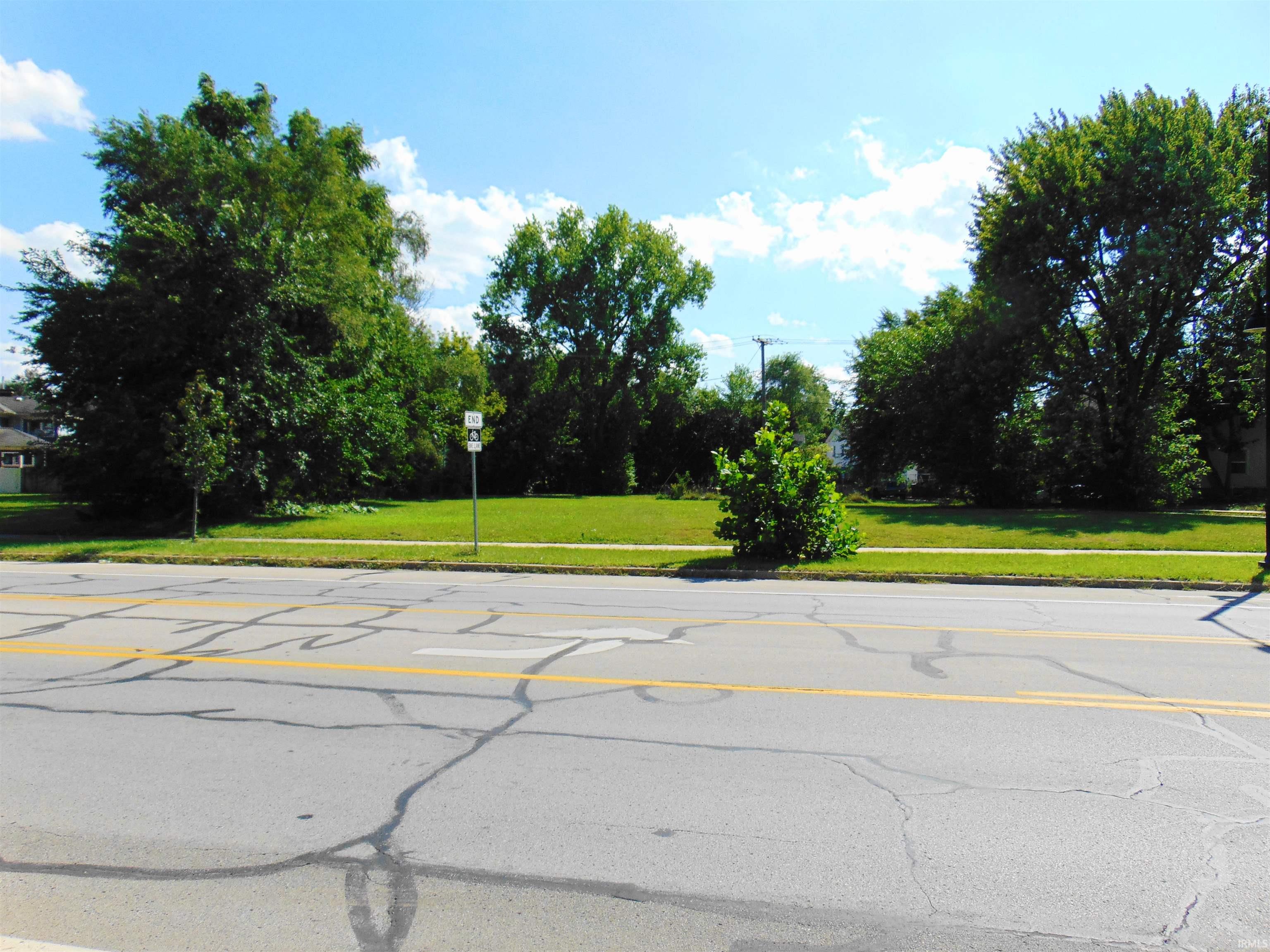 1018 Lincolnway West
