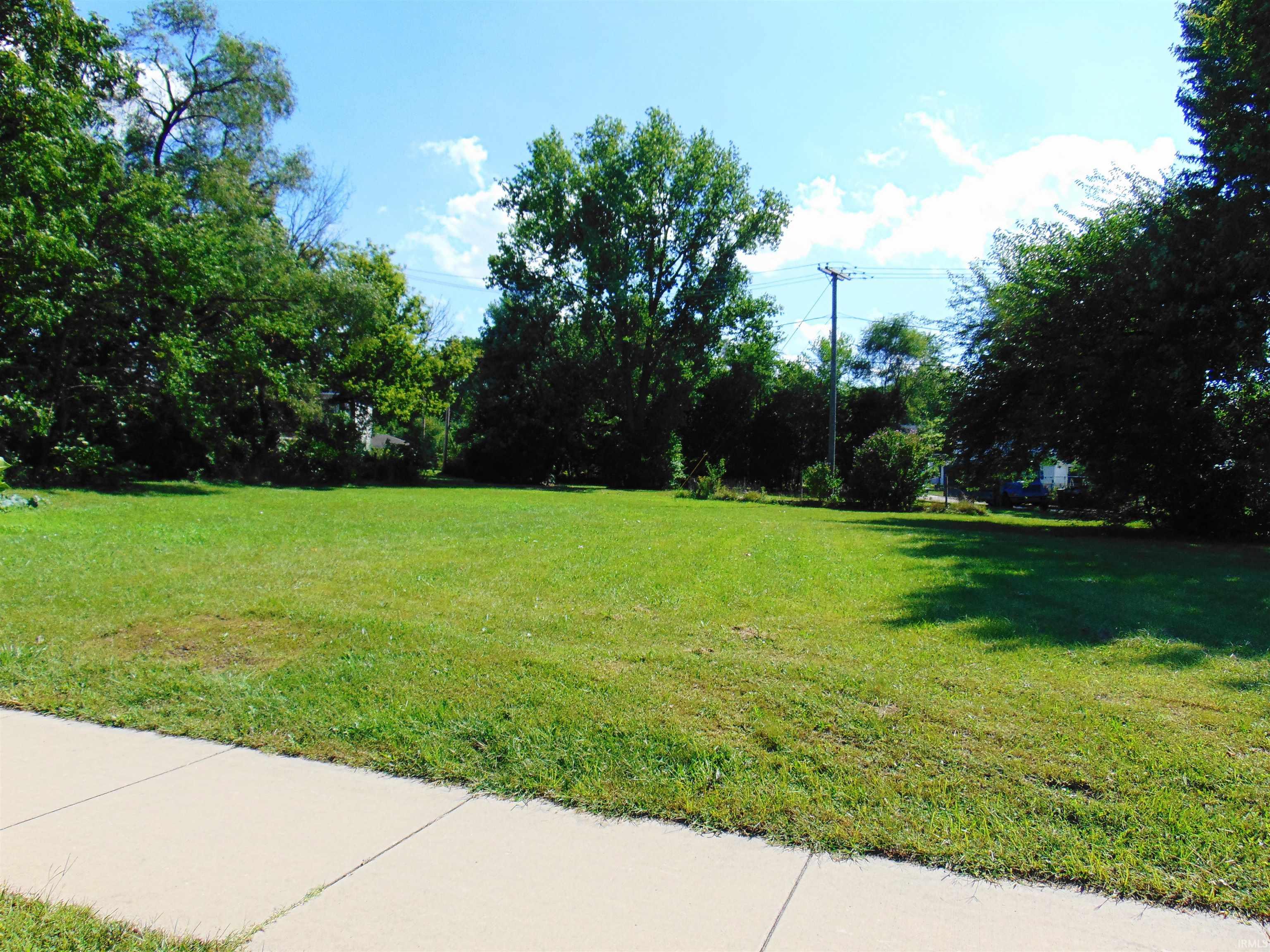 1018 Lincolnway West