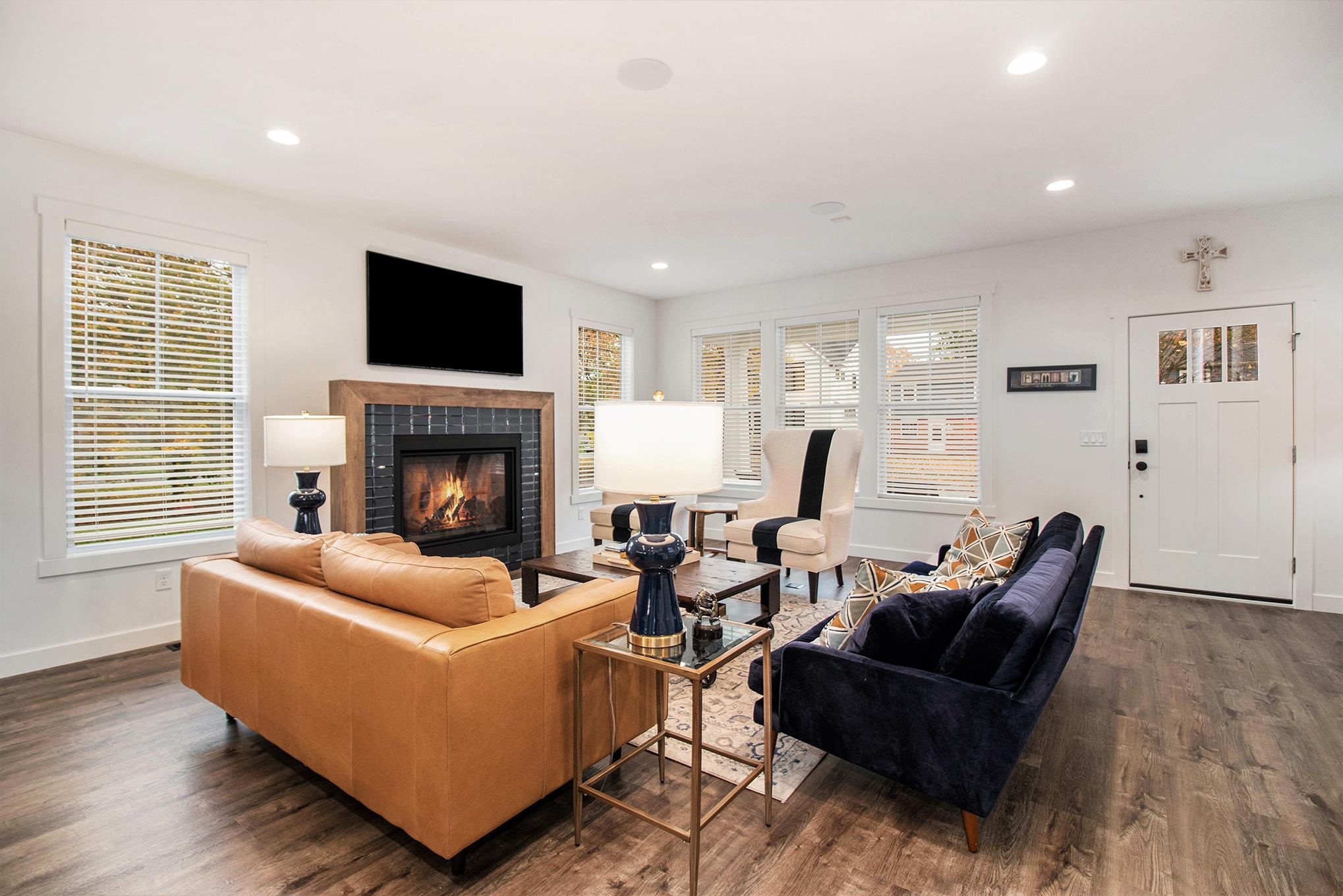1123 Lawrence