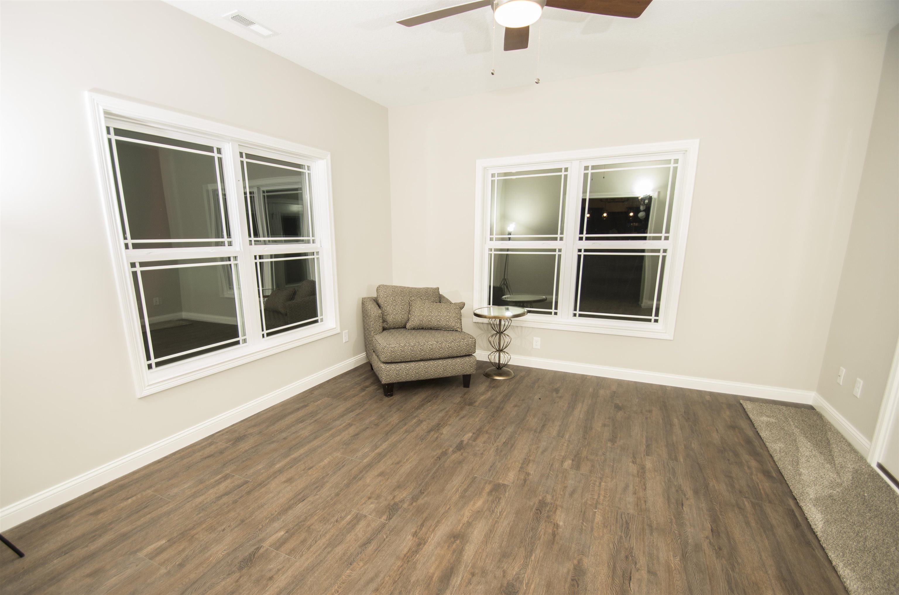 1122 Hathaway