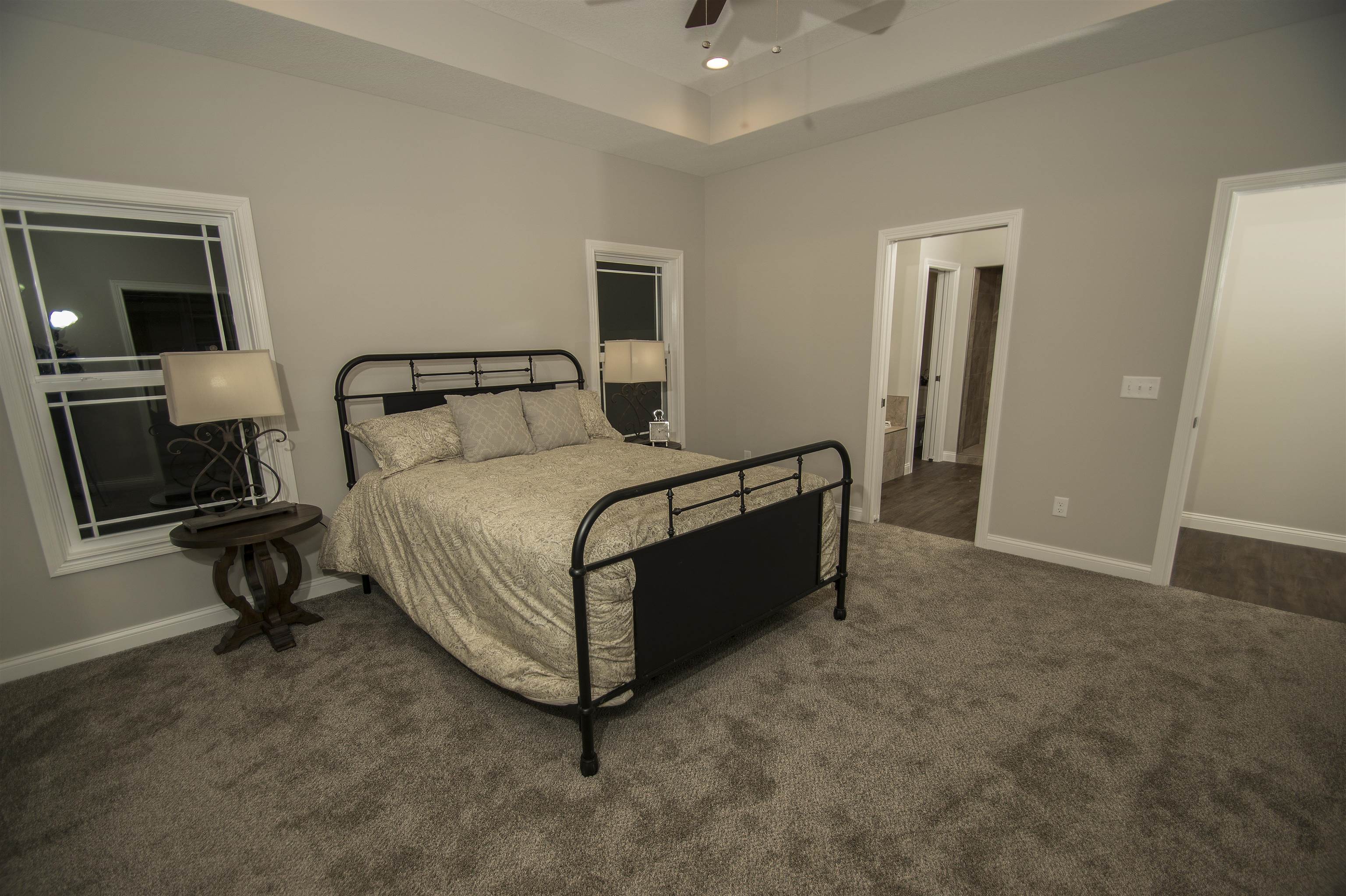 1122 Hathaway