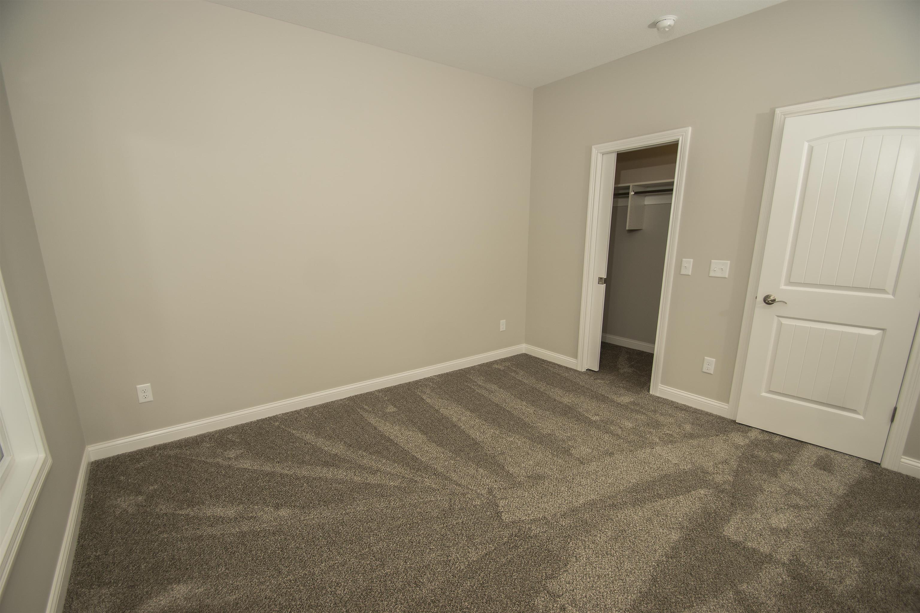 1122 Hathaway
