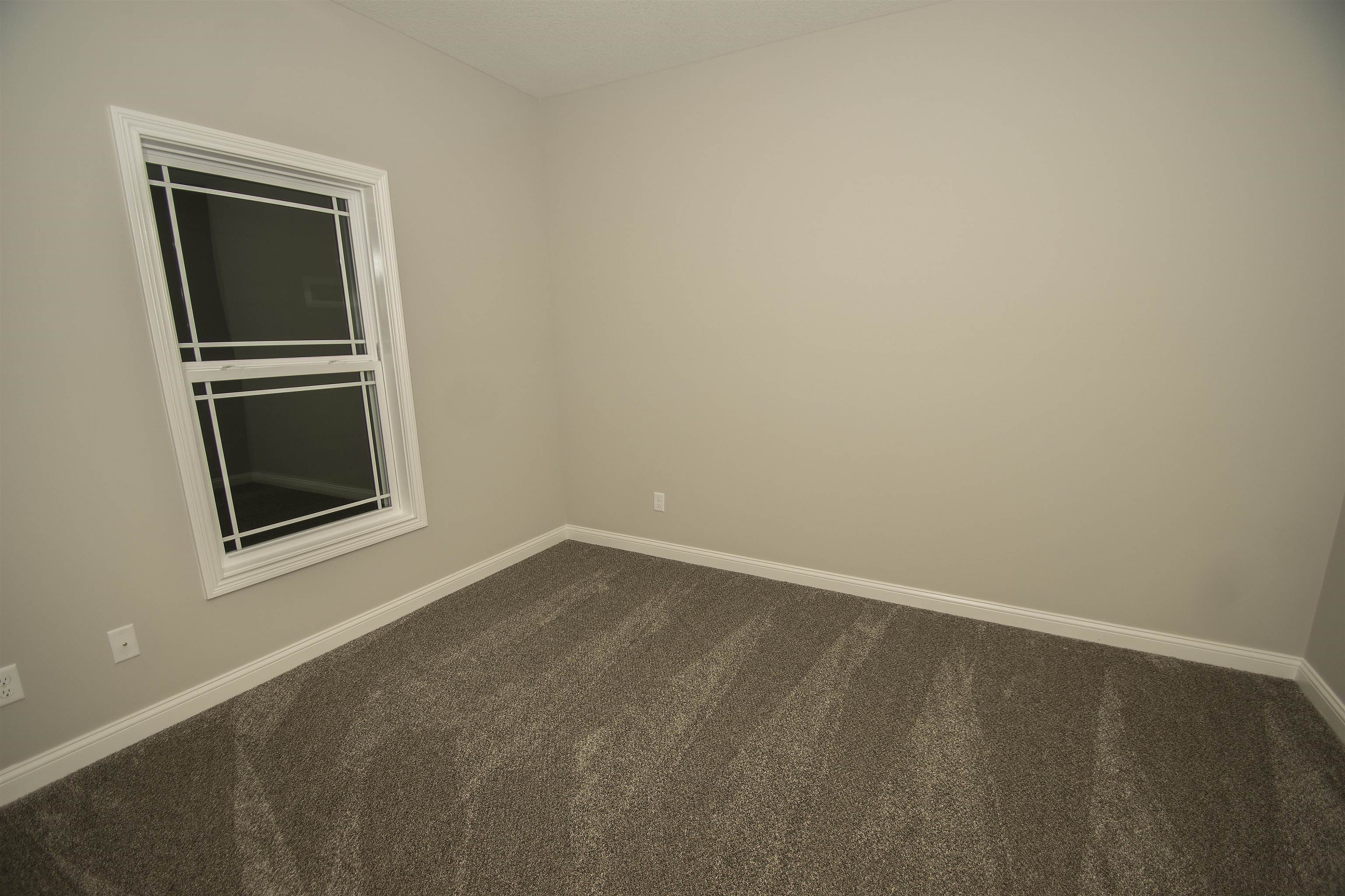 1122 Hathaway