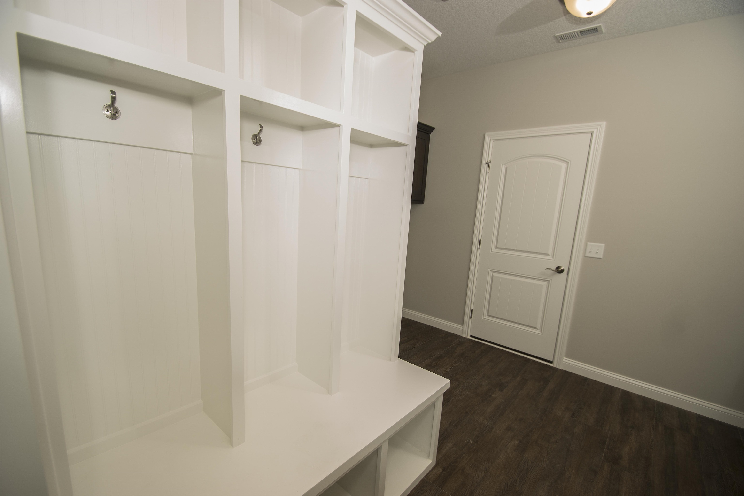 1122 Hathaway