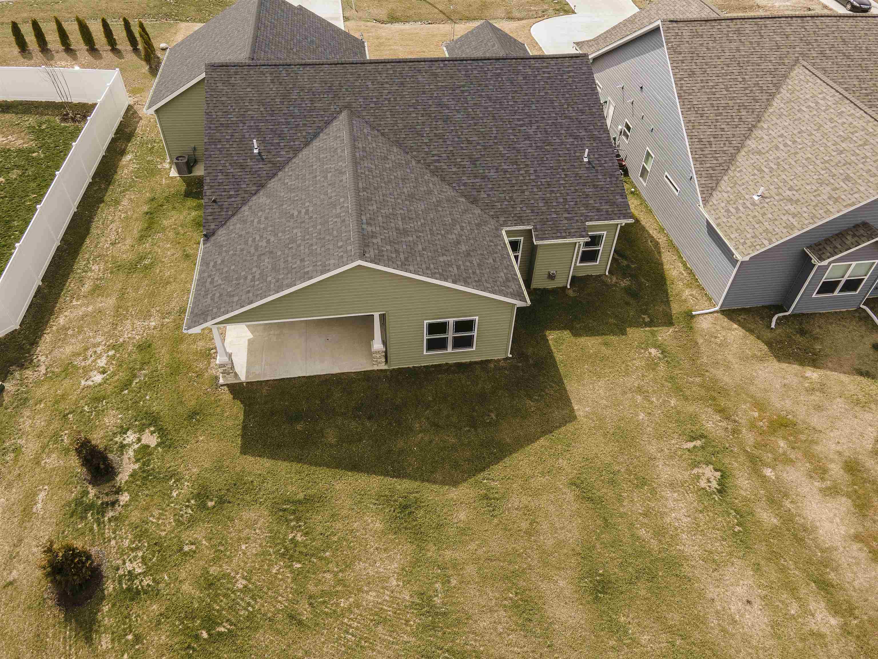 1122 Hathaway