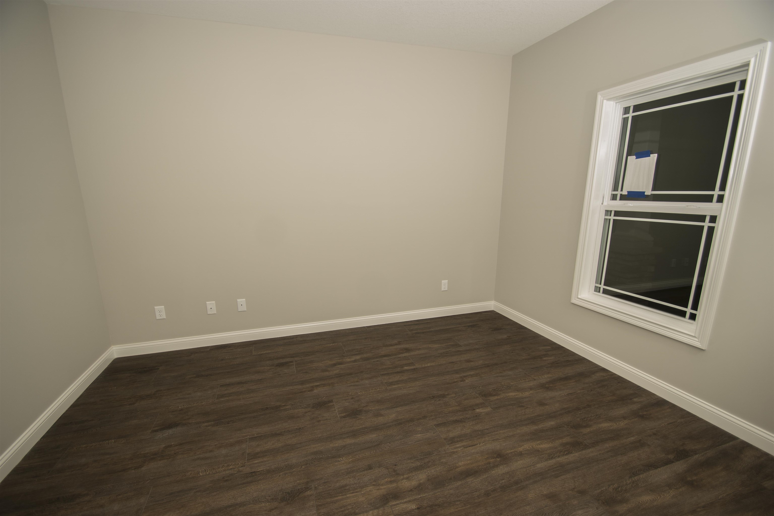 1122 Hathaway