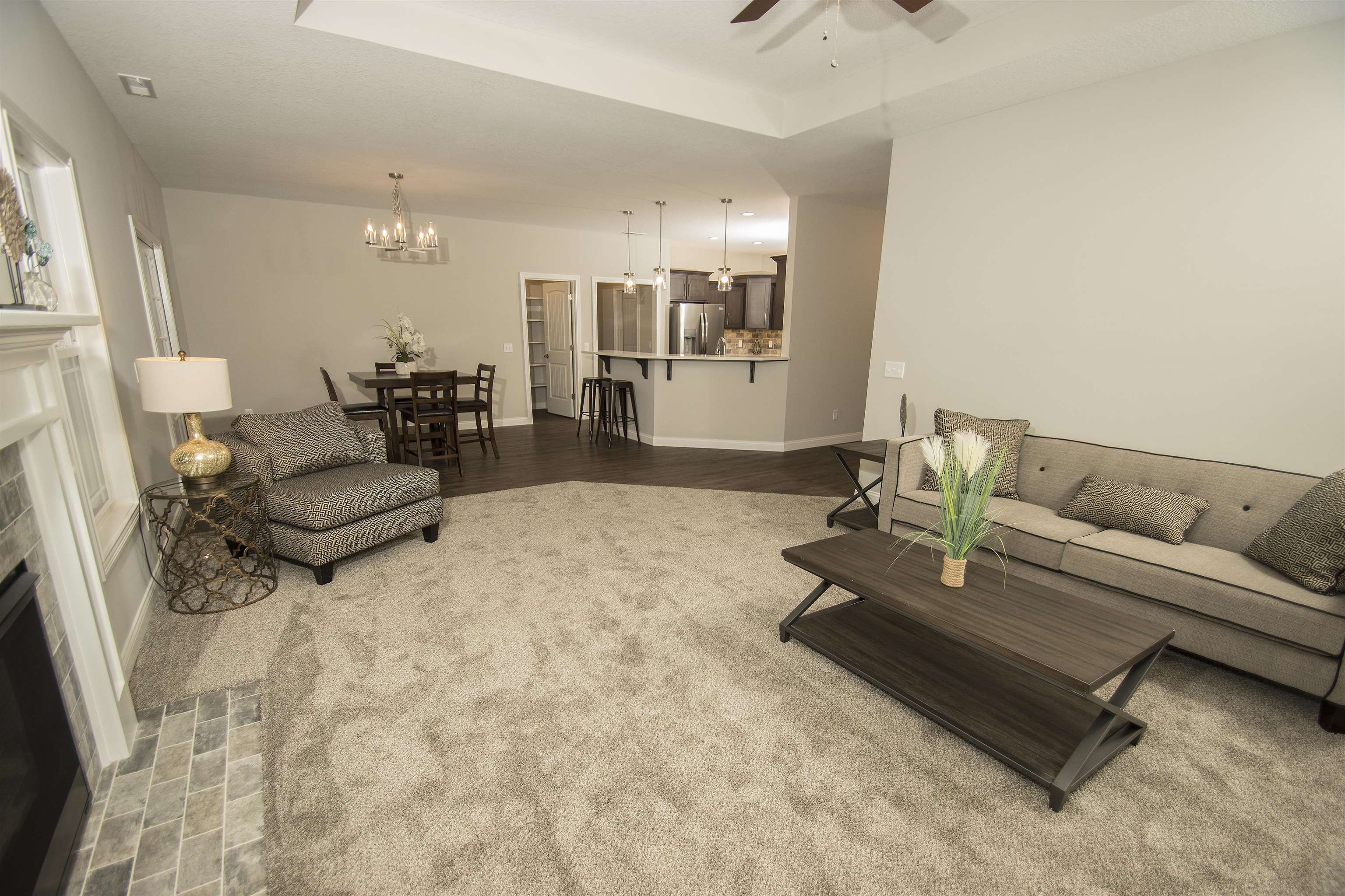 1122 Hathaway