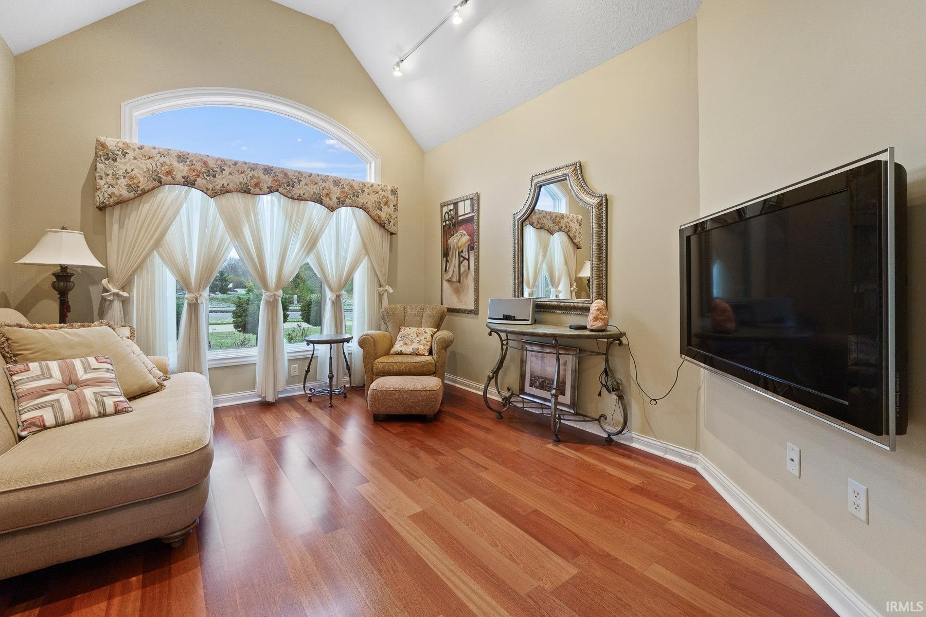 5402 Dyerbrook