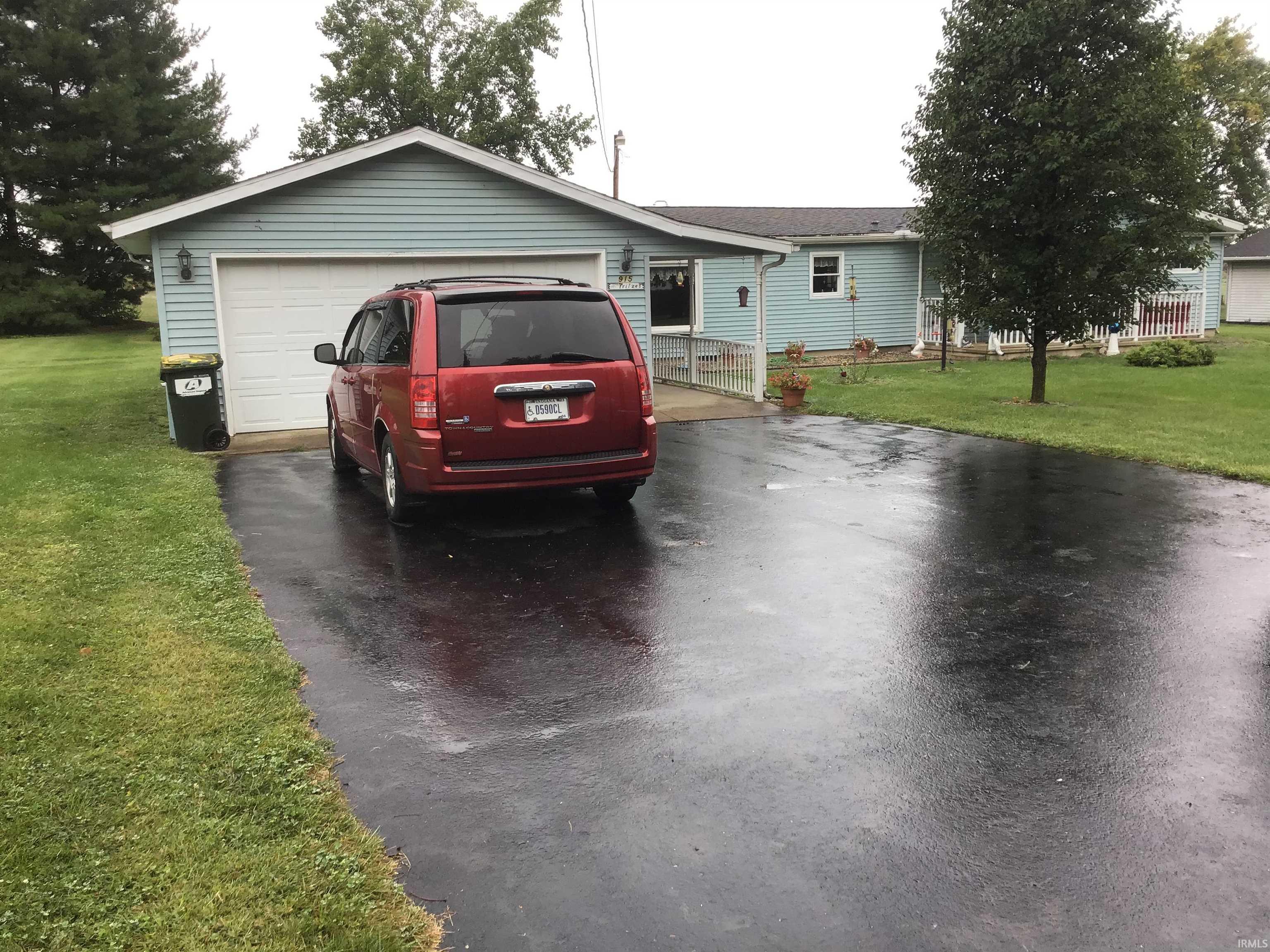 915 Falvey