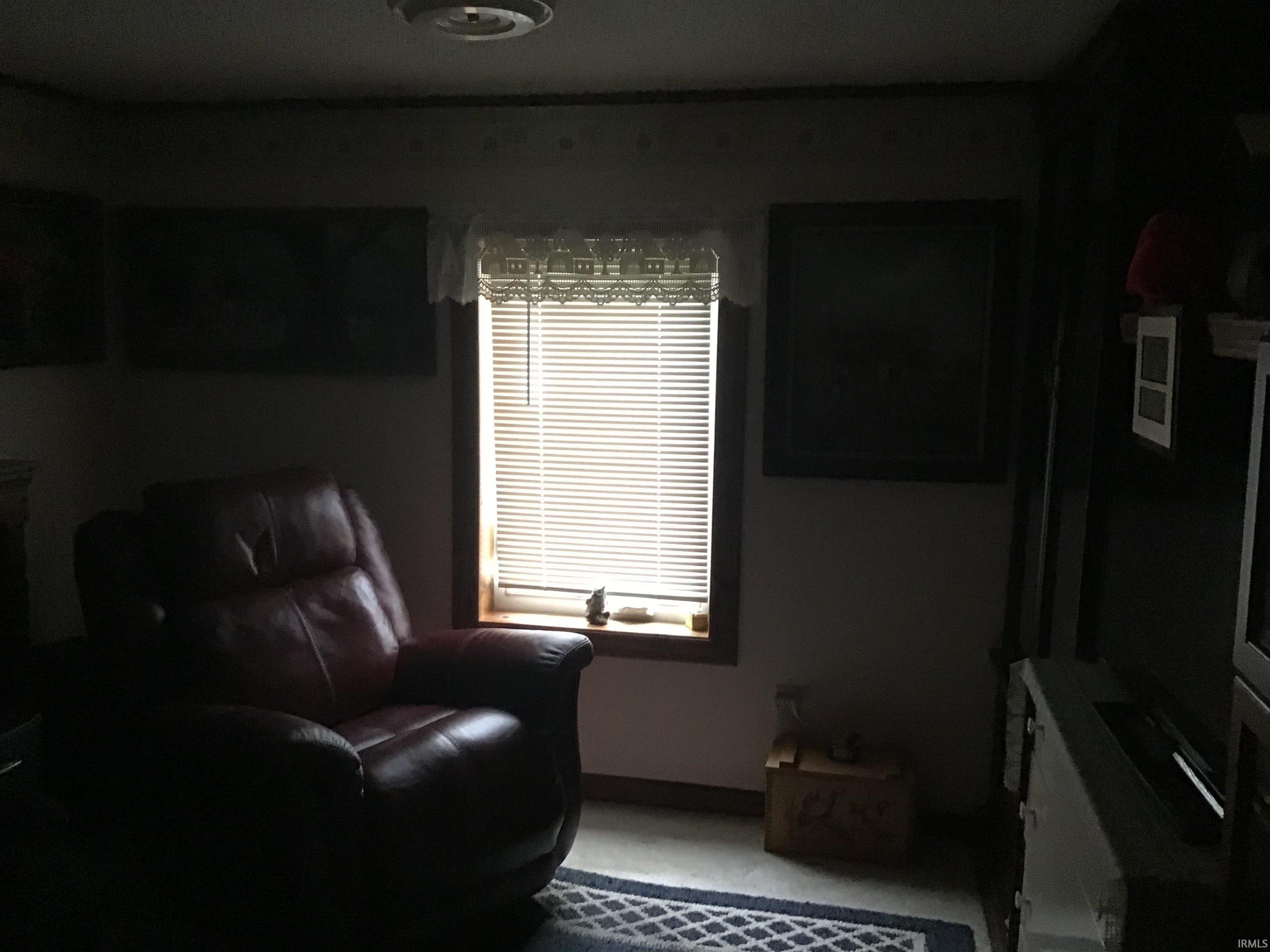 915 Falvey