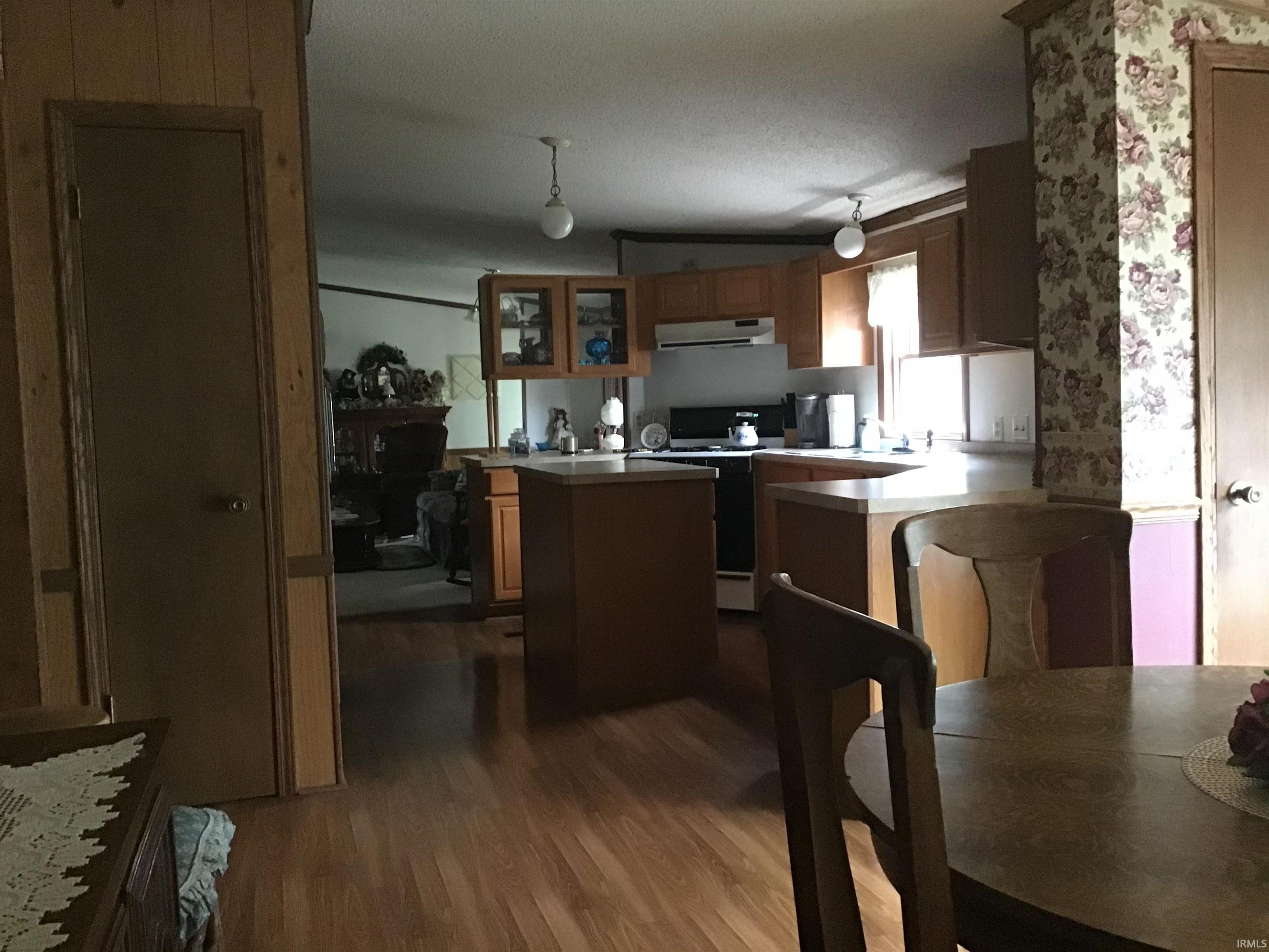 915 Falvey