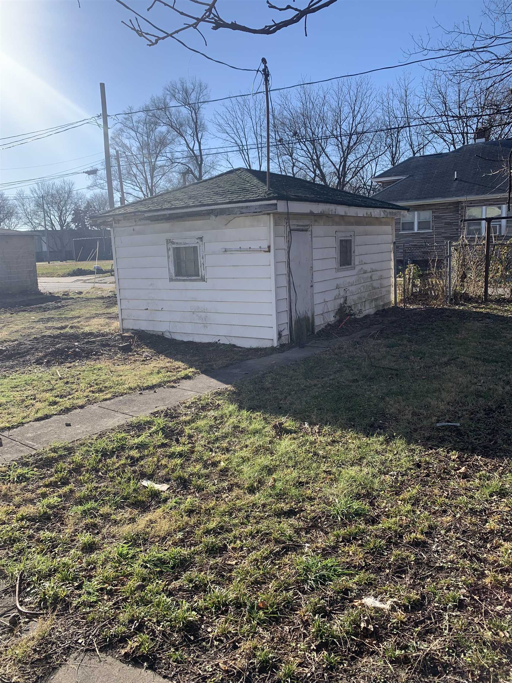 323 Birdsell