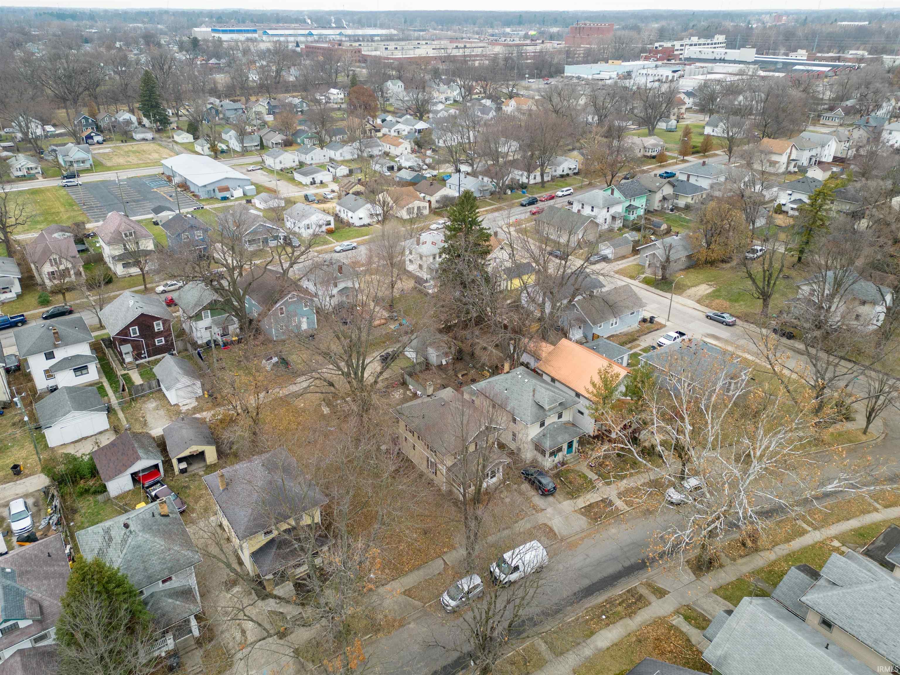 2122 Thompson