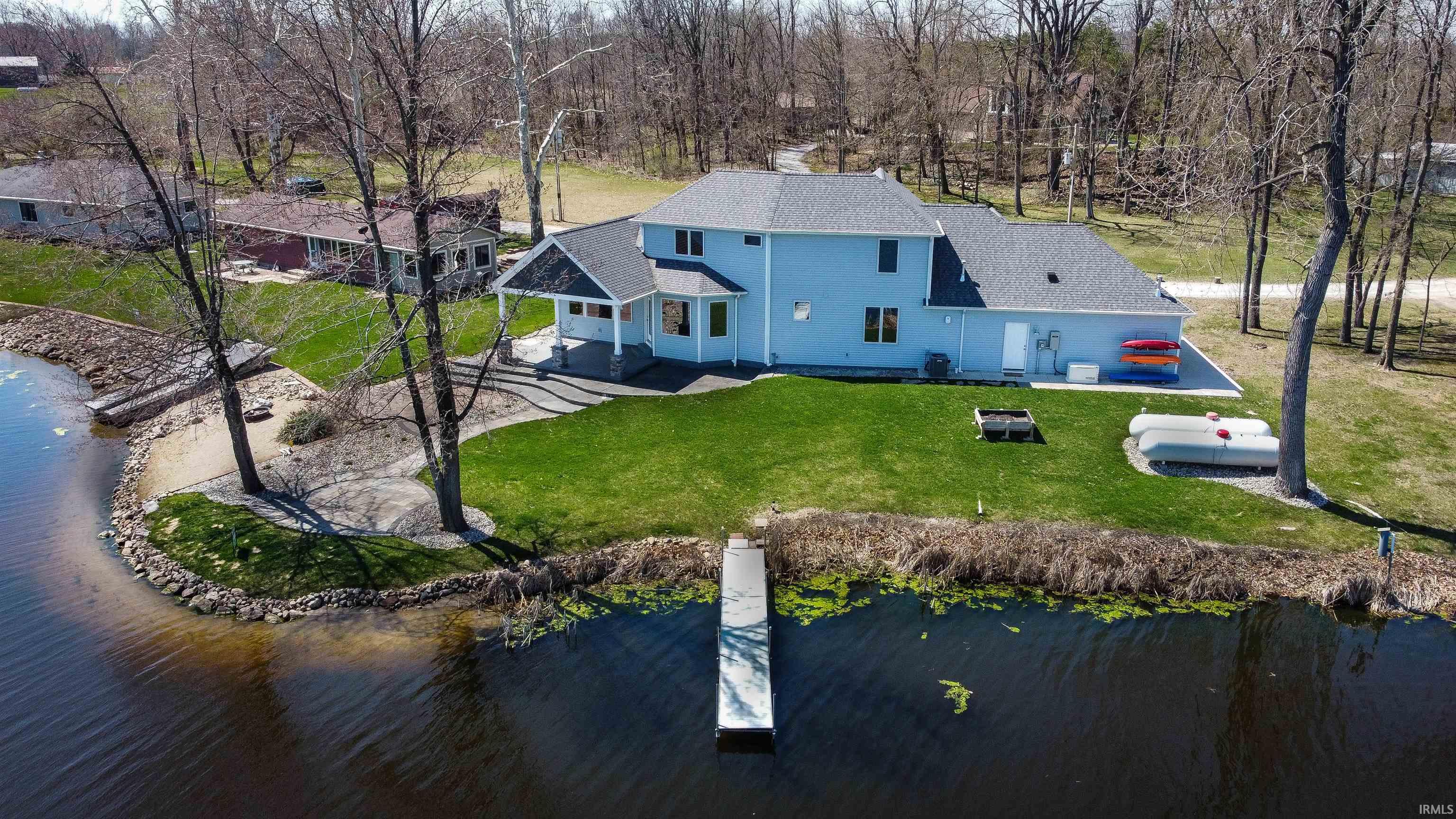 5425 Groveland