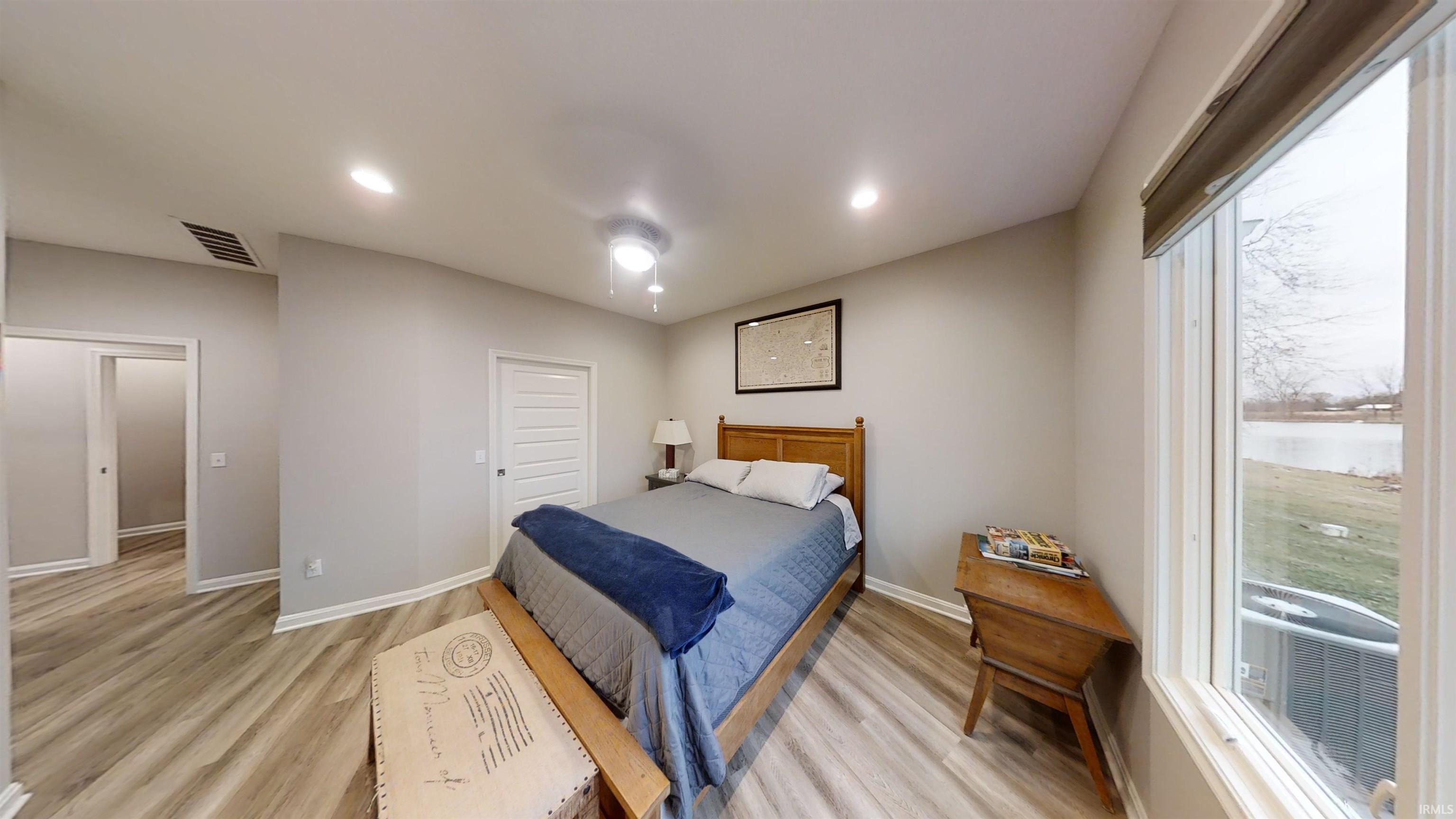 5425 Groveland
