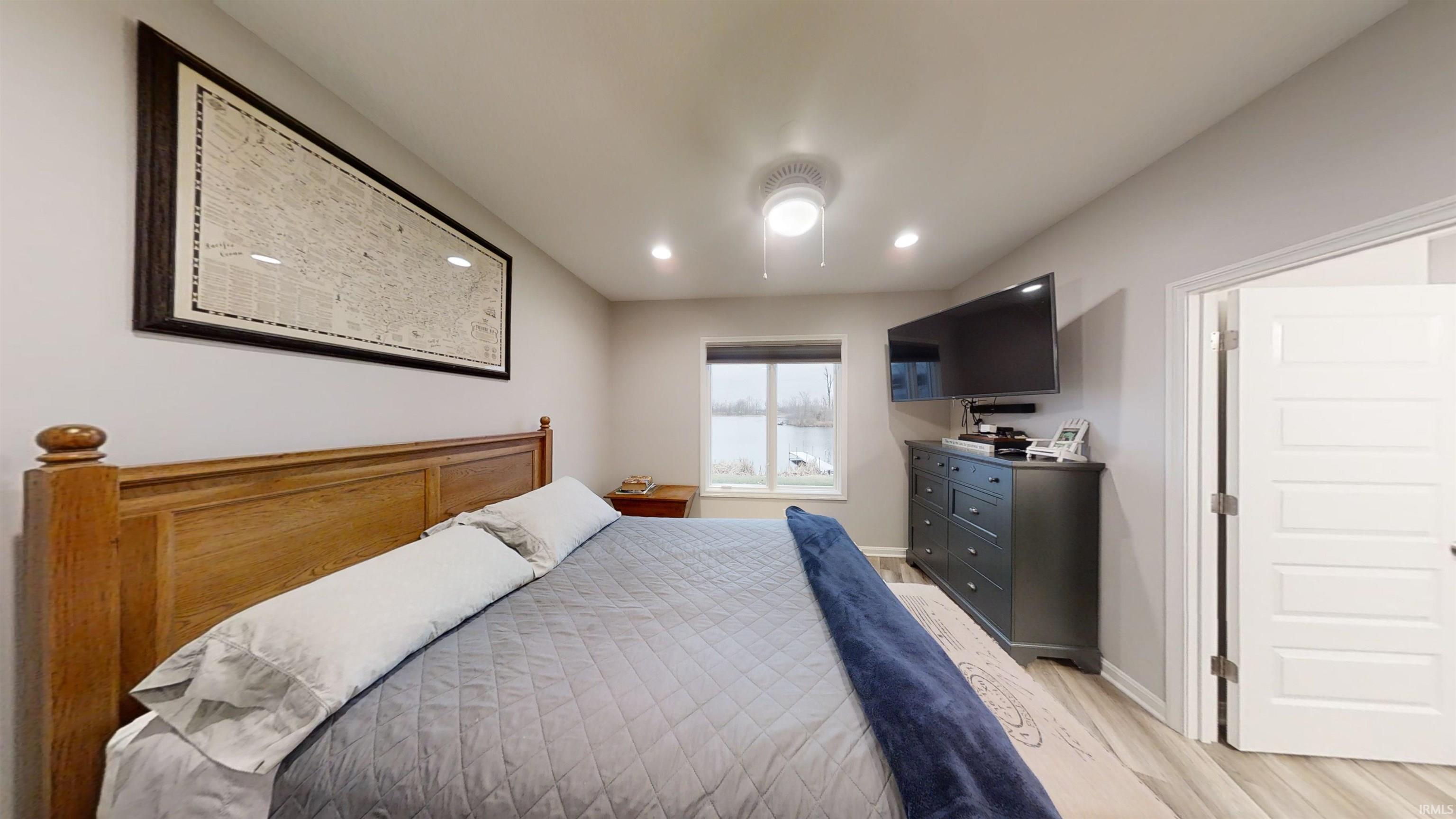 5425 Groveland