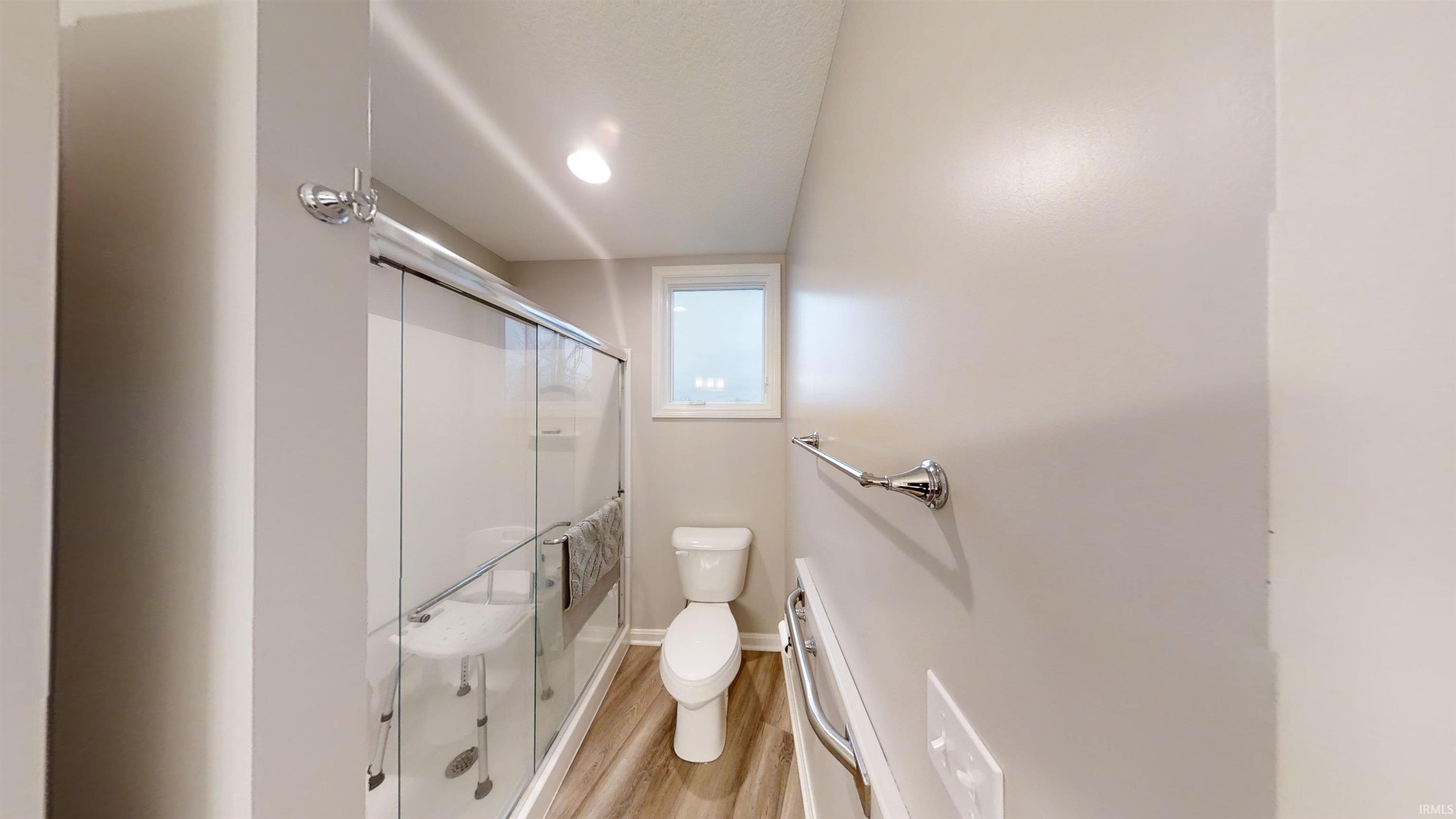 5425 Groveland