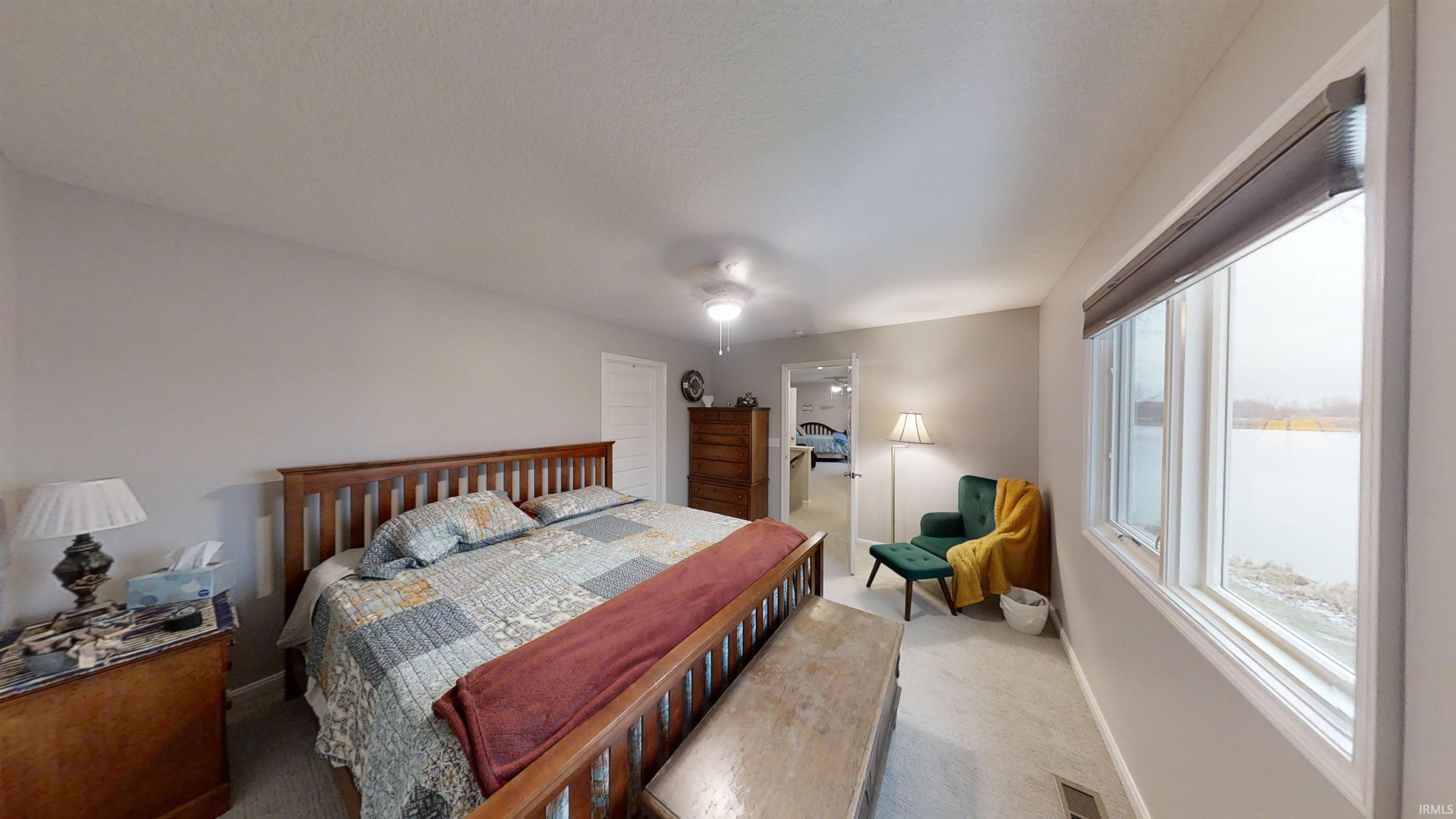 5425 Groveland