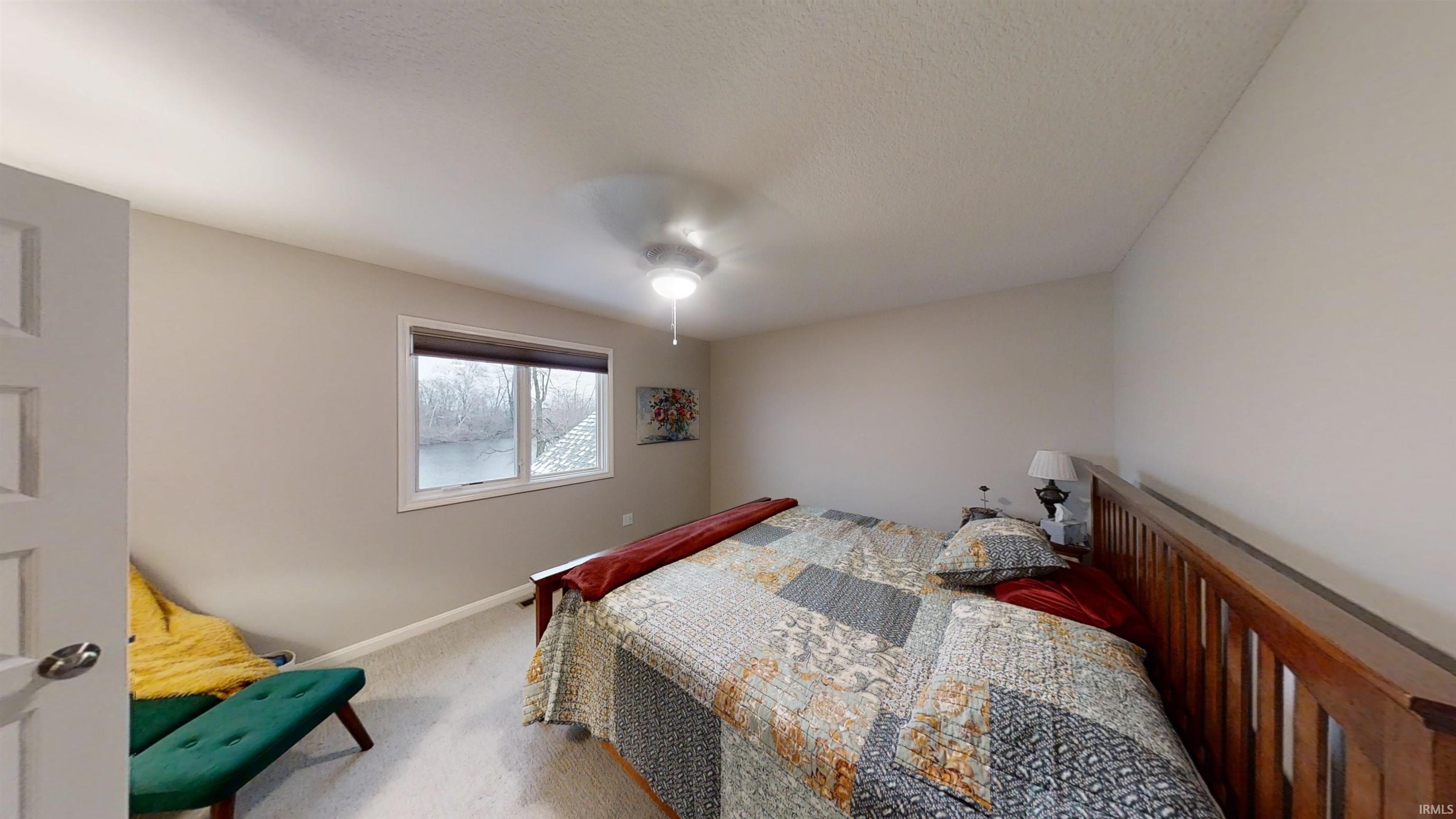 5425 Groveland