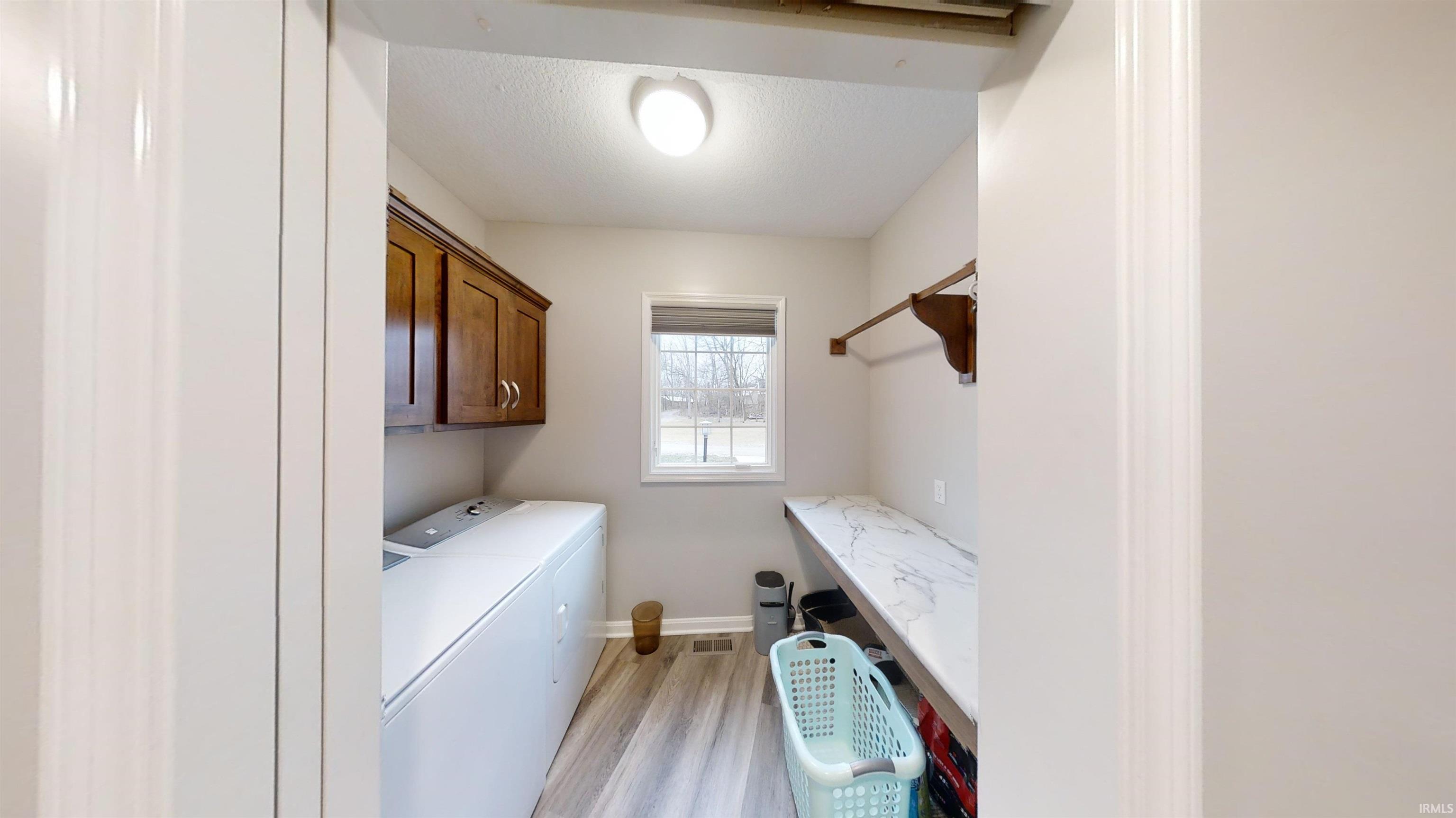 5425 Groveland