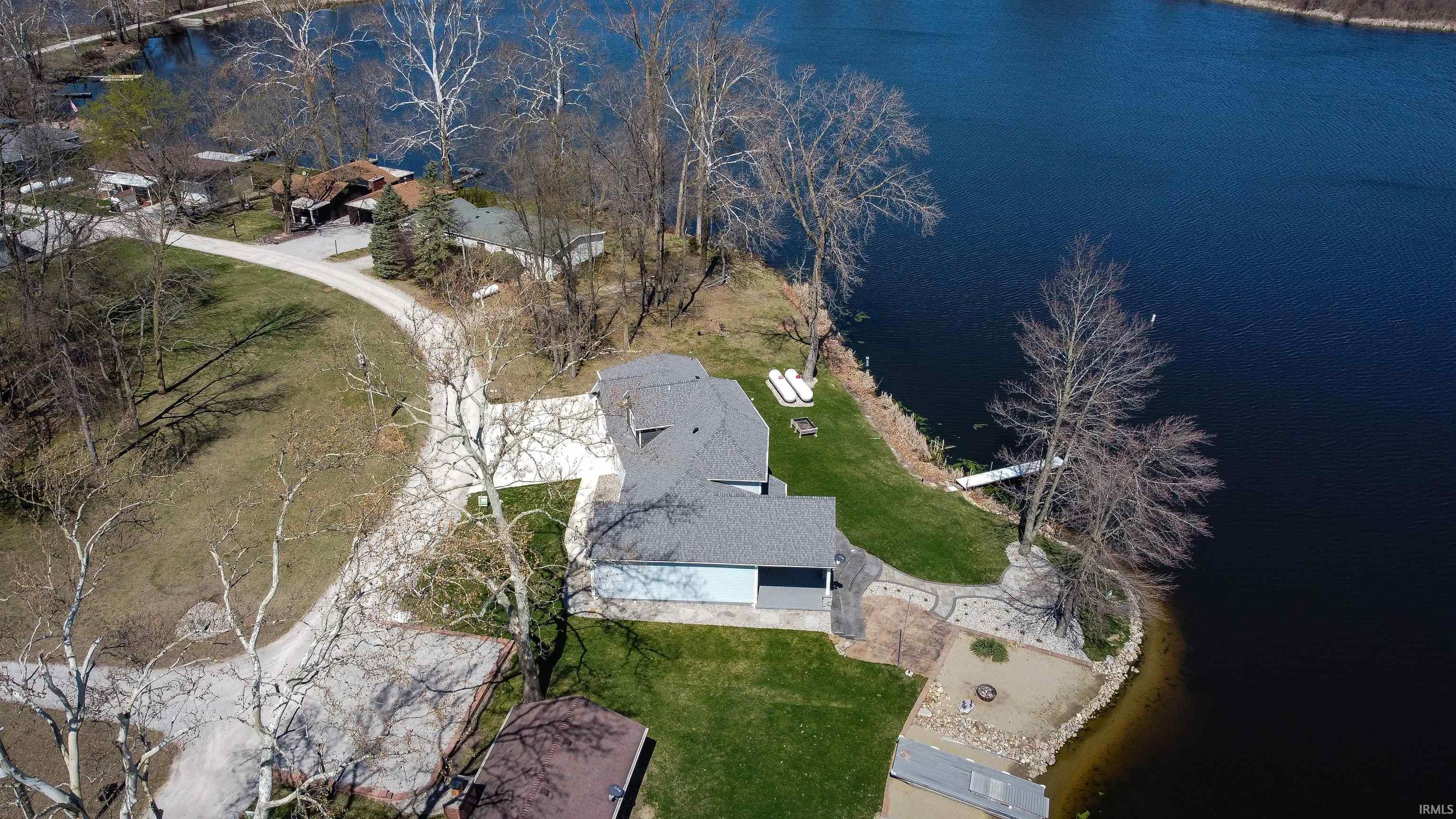 5425 Groveland