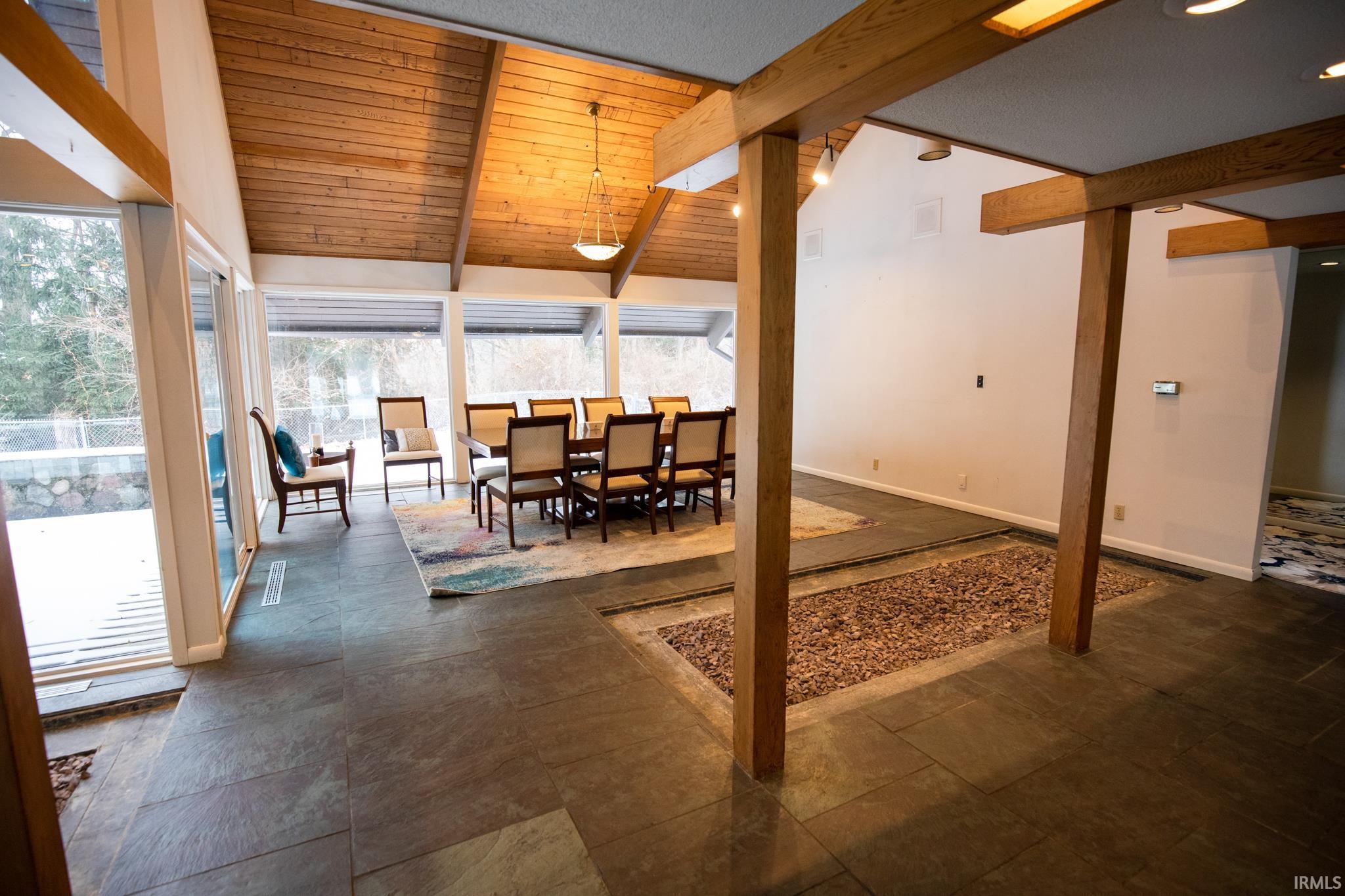 9012 State Road 17