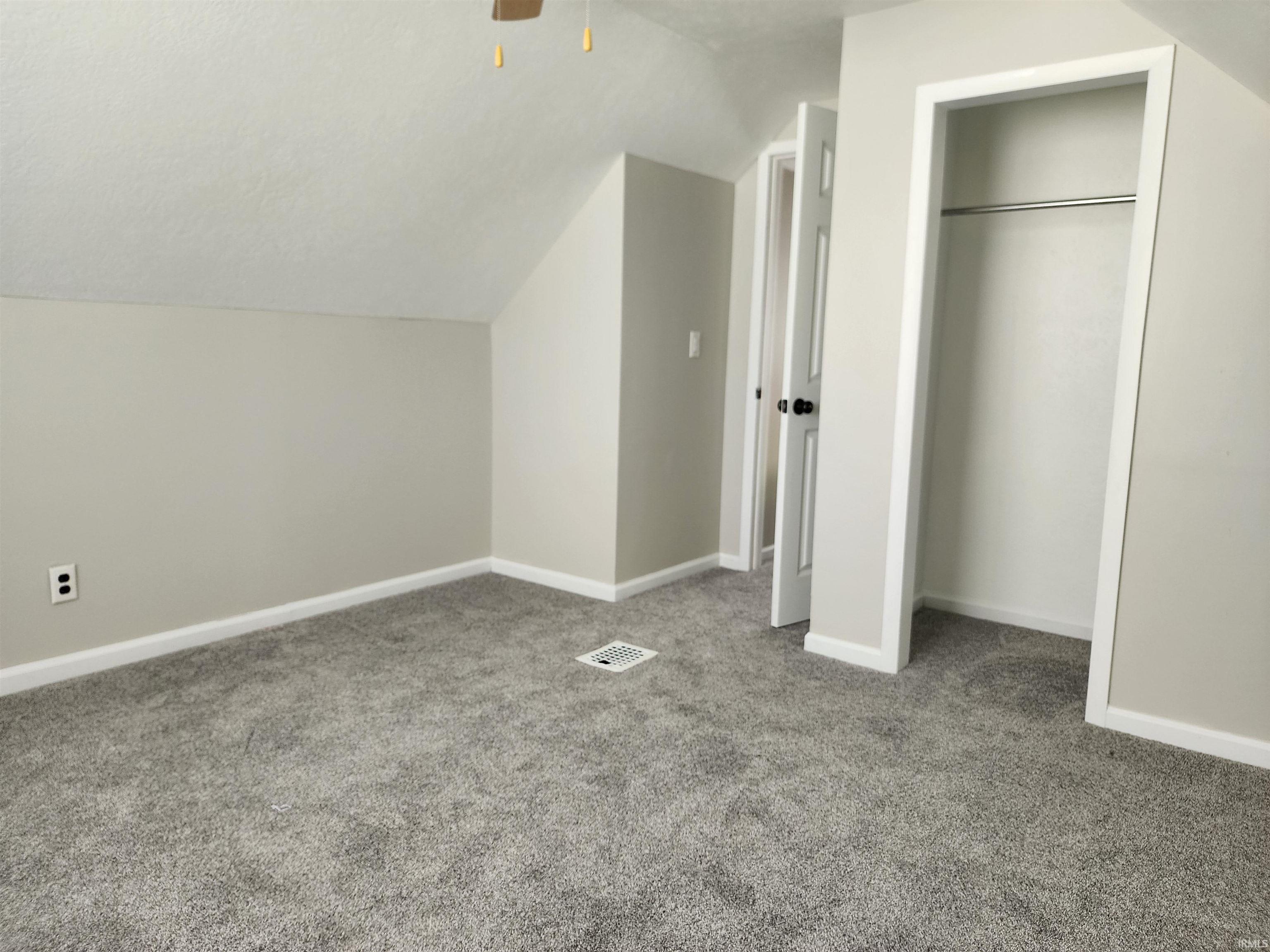 930 Birchwood